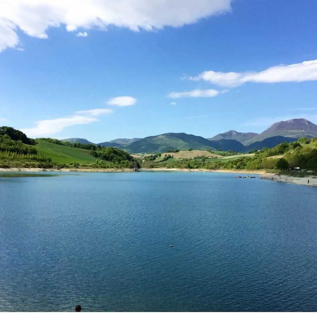 House With 2 Bedrooms in Cupramontana, With Enclosed Garden and Wifi -