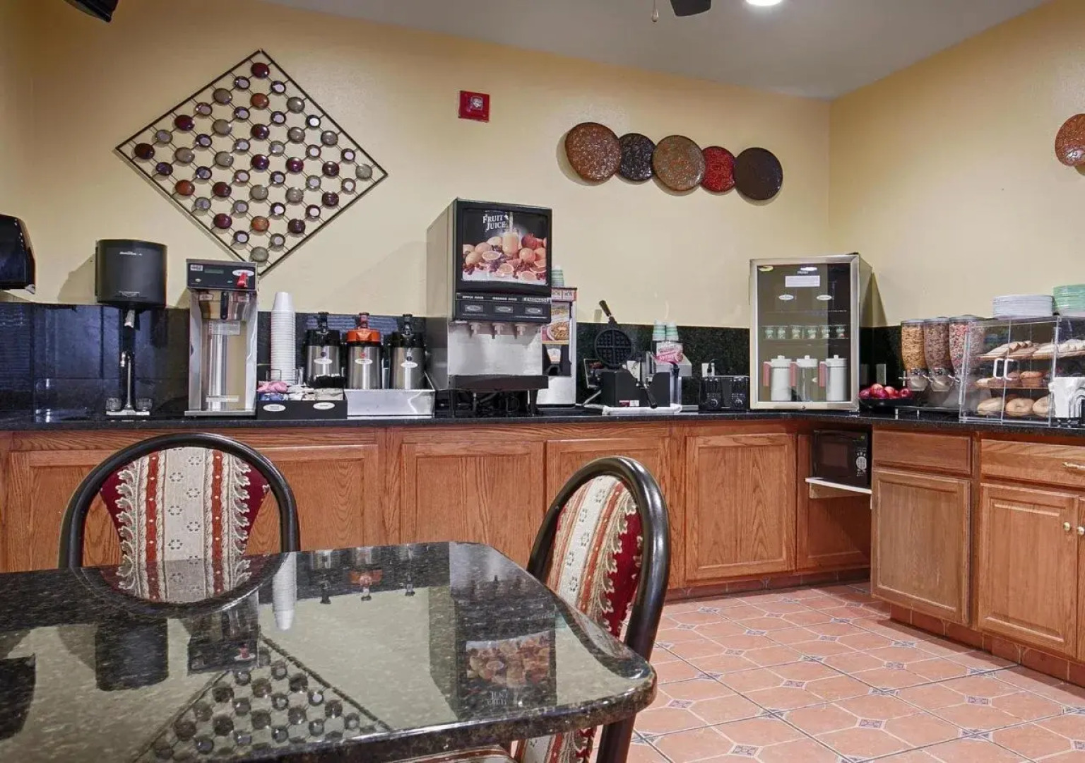 SureStay Plus Hotel by Best Western Topeka Northwest