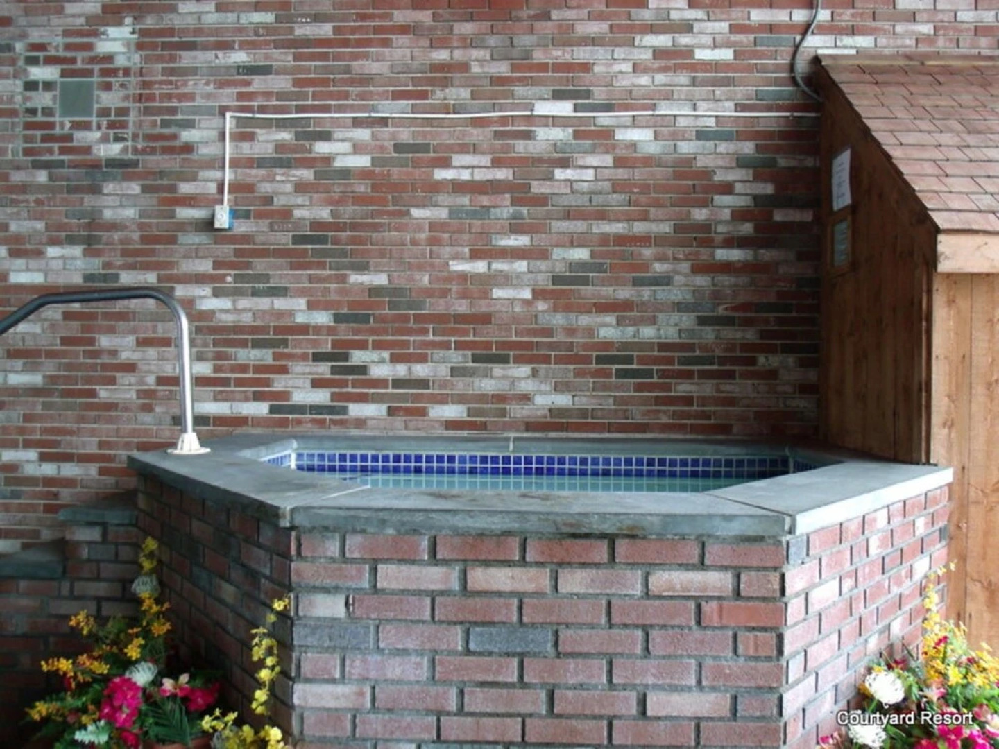 Courtyard Resort Hyannis, a VRI resort