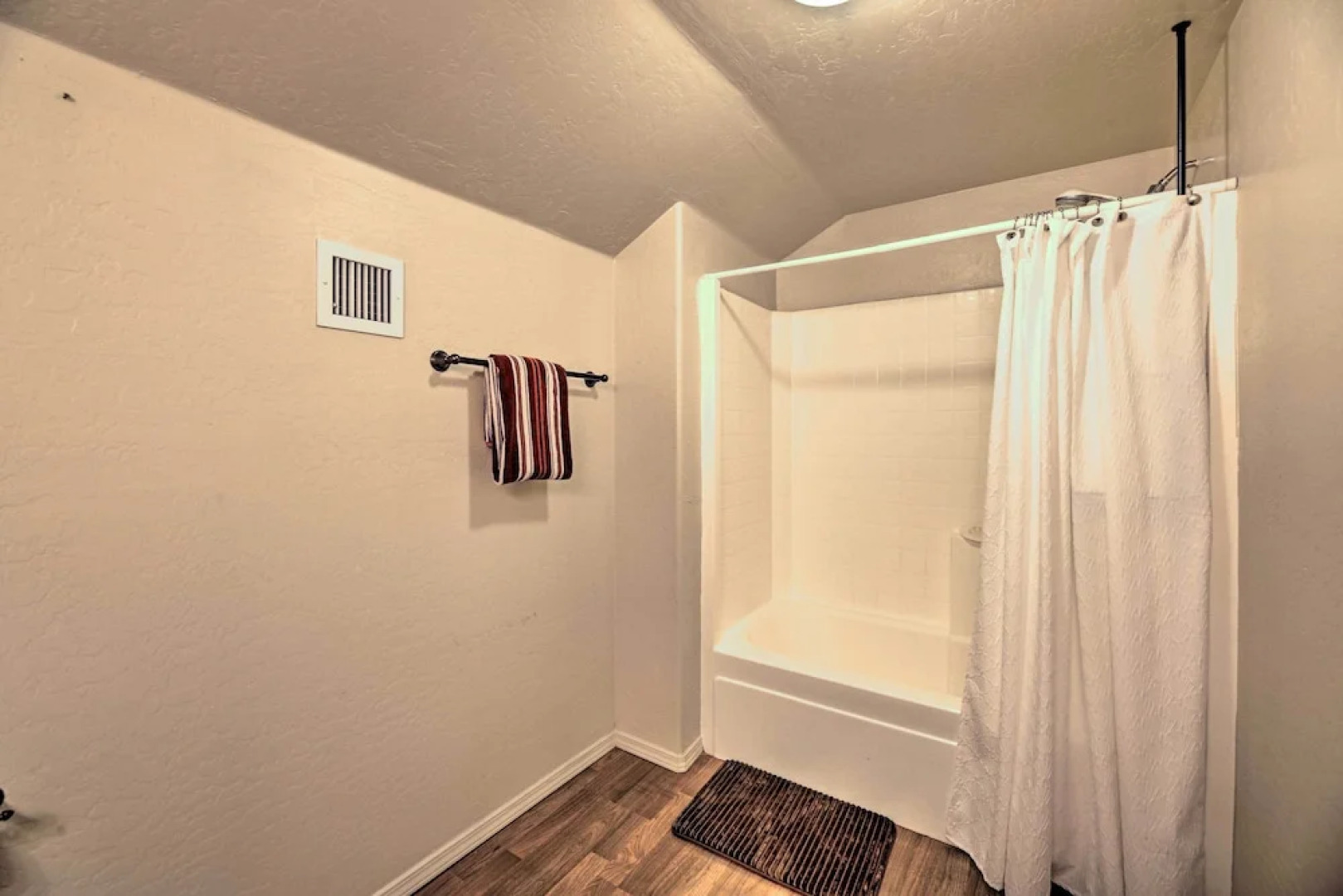 Game Room & Community Amenities: Overgaard Home!