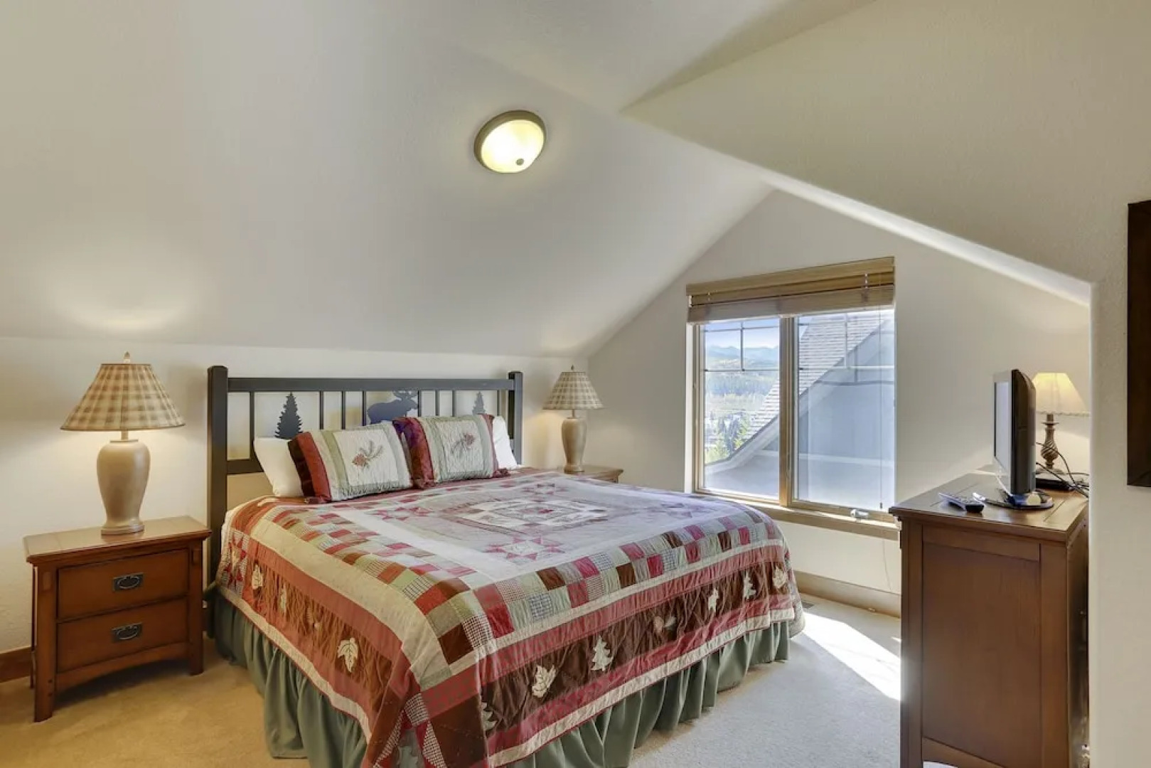 Rendezvous Luxury Cabin #130 by Winter Park Escapes