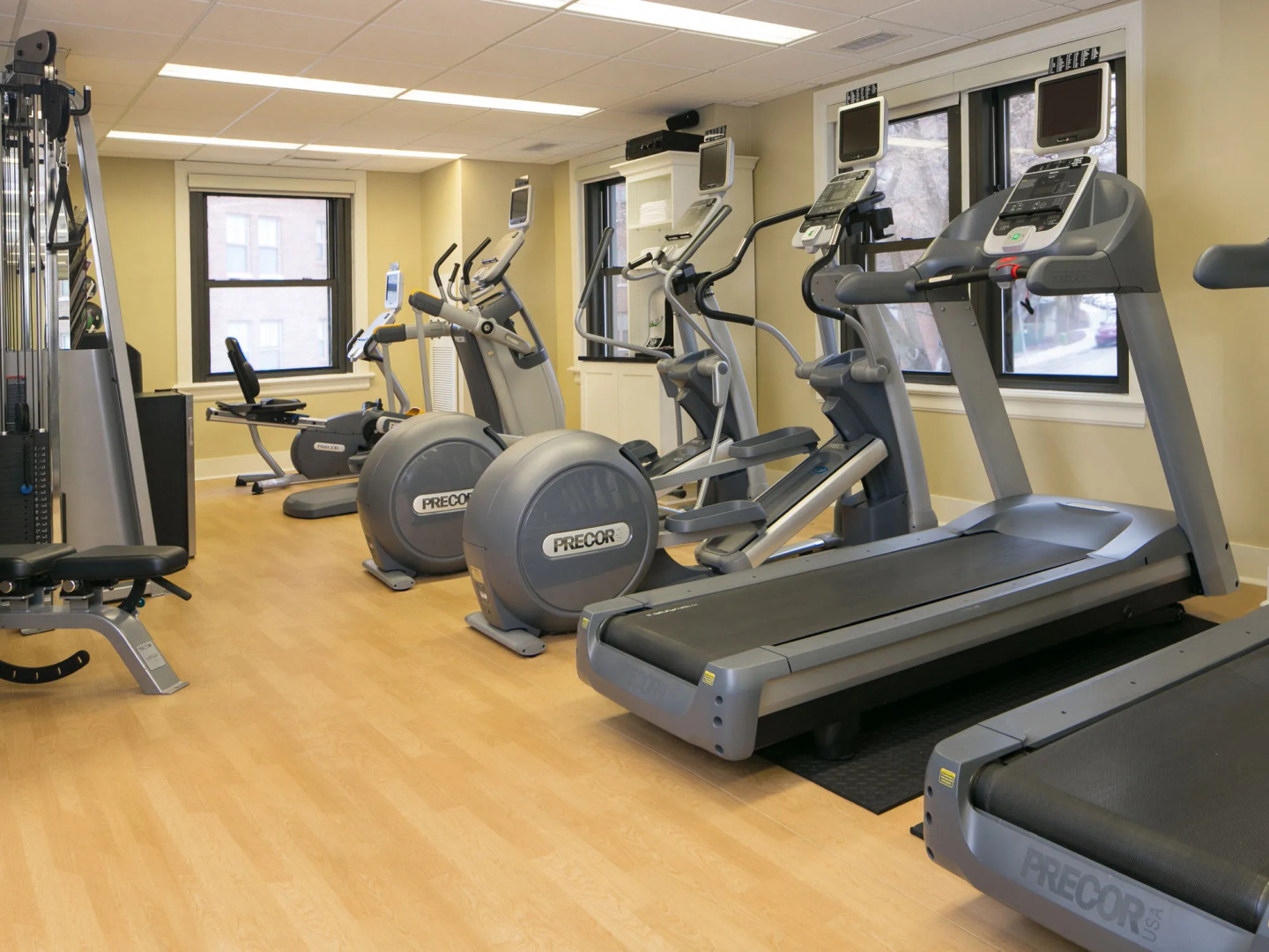 The Raphael Hotel, Autograph Collection