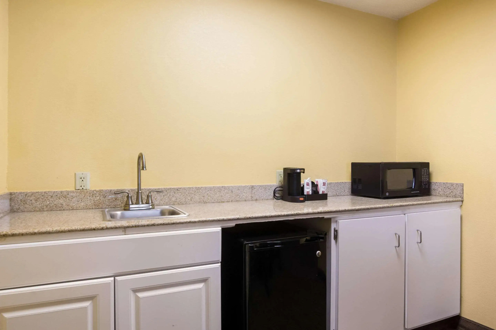 Quality Inn & Suites CVG Airport