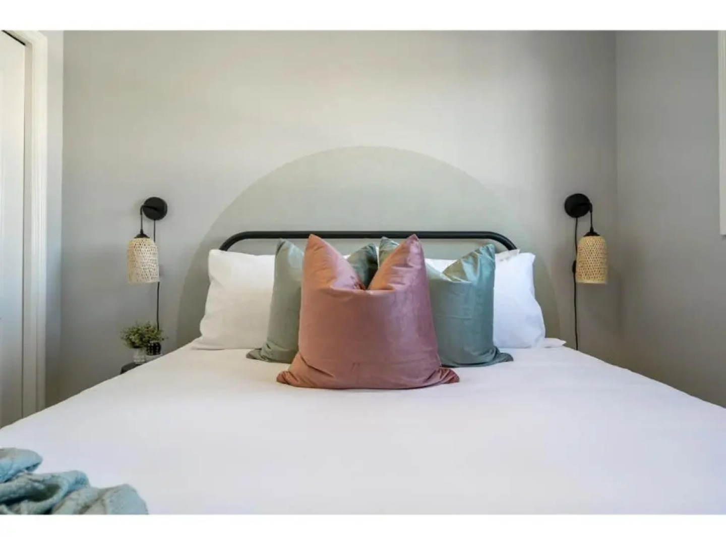 The Saturday I Sleeps 16 I BBQ & Patio I Fire Pit