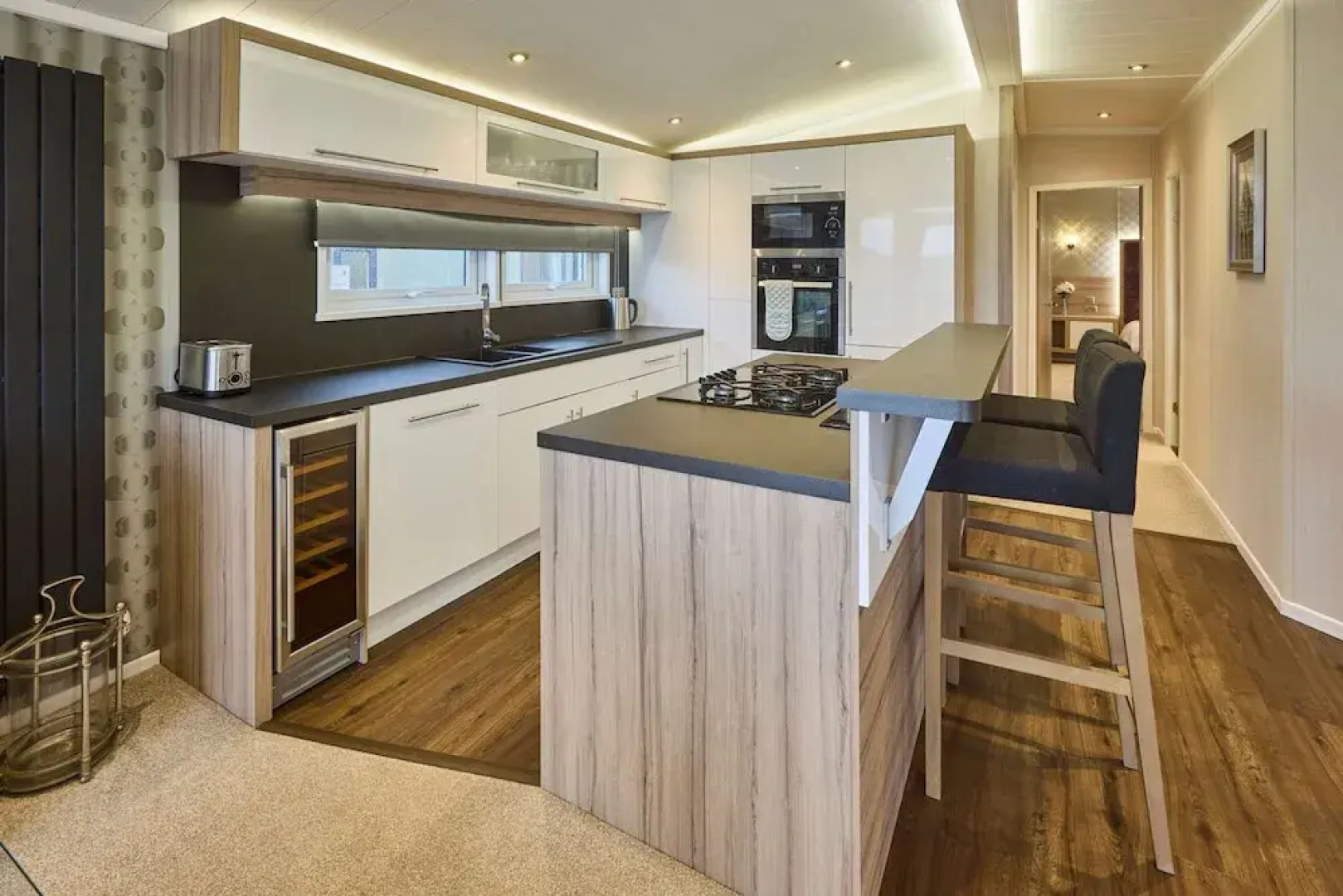 Host Stay Whistler Deluxe Lodge