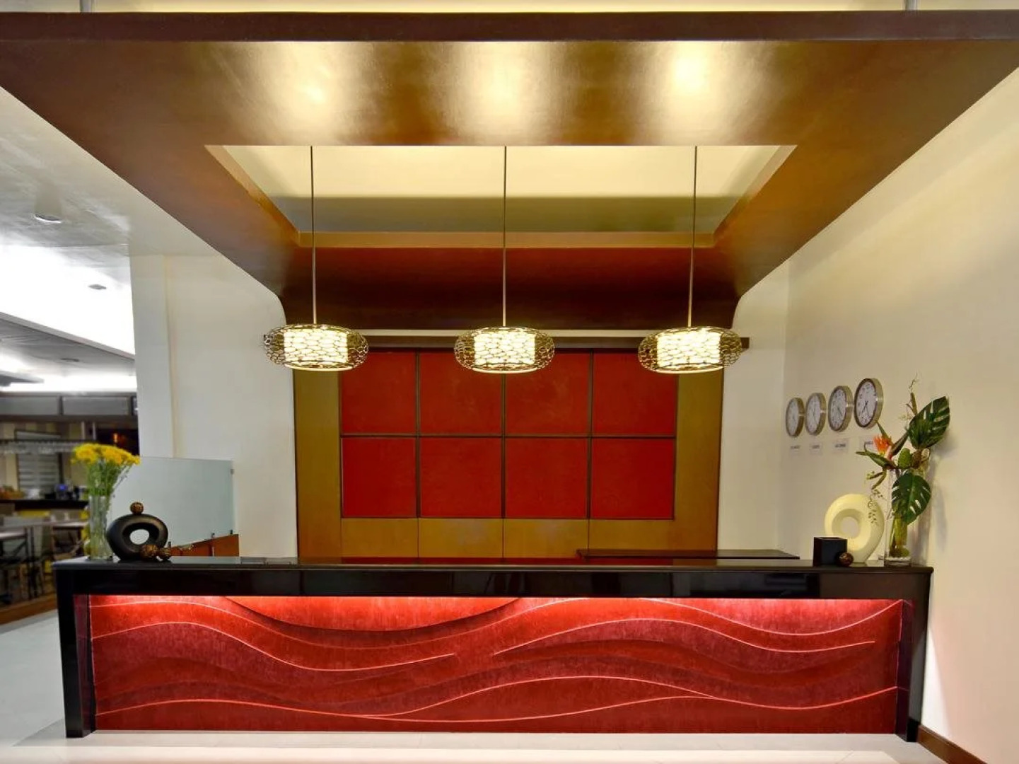 La Piazza Hotel and Convention Center