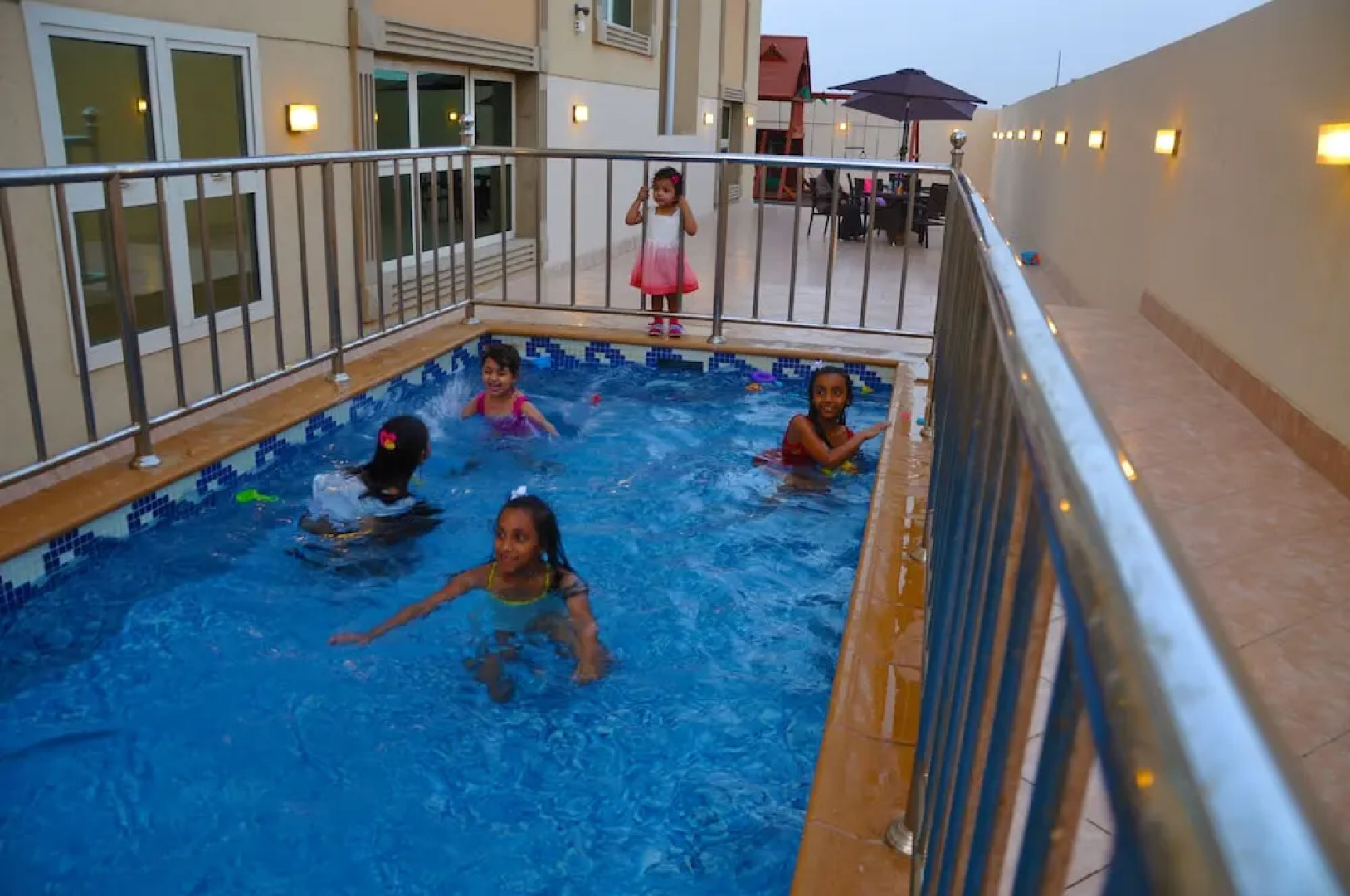 Al Rabitah Al Fondoqeiah Apartments