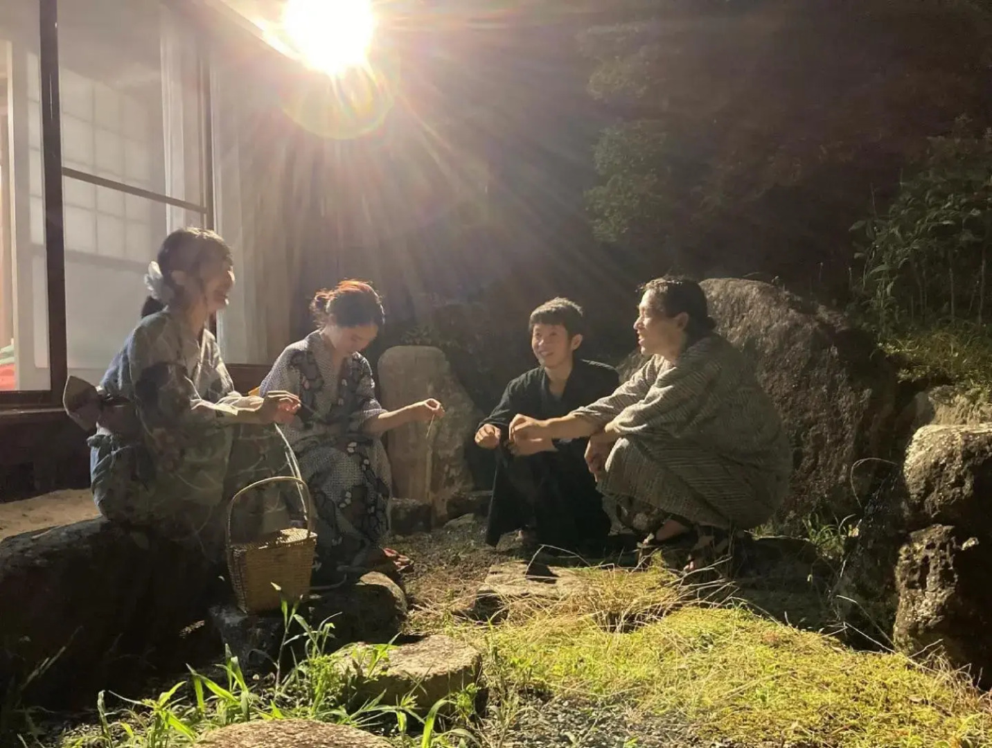 Wぴーす（W Peace)