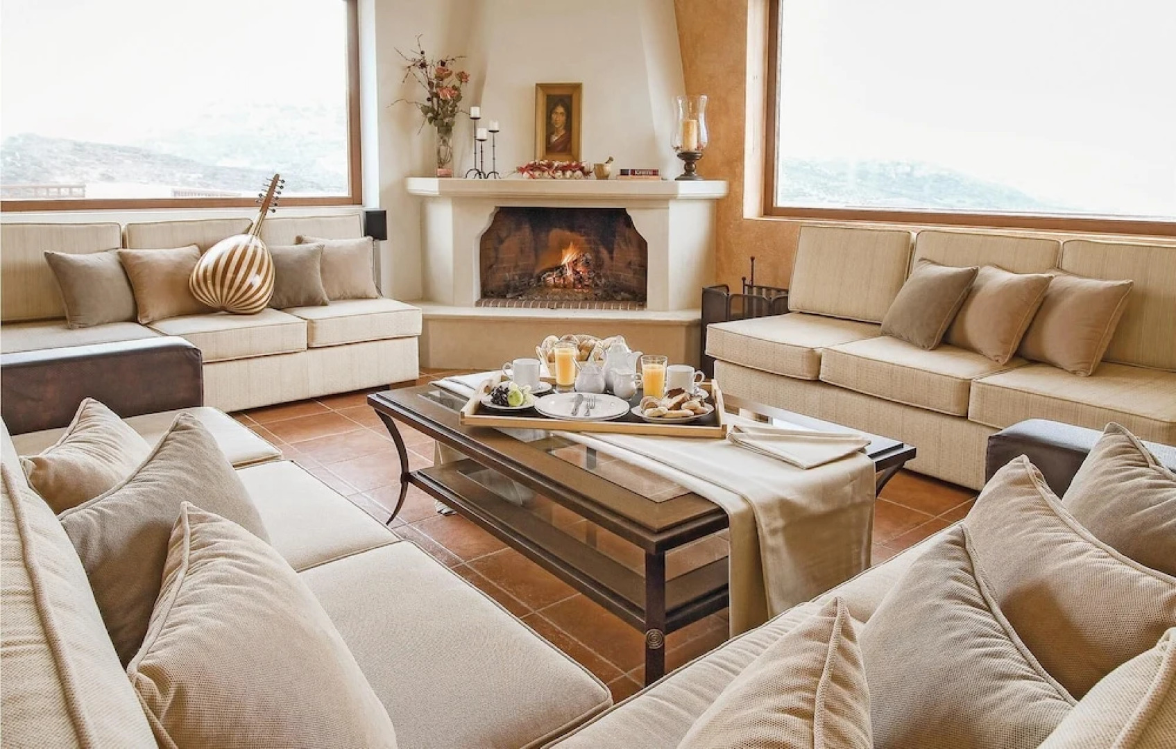 Stunning Home in Houdetsi,heraklio With 6 Bedrooms, Internet and Outdoor Swimming Pool