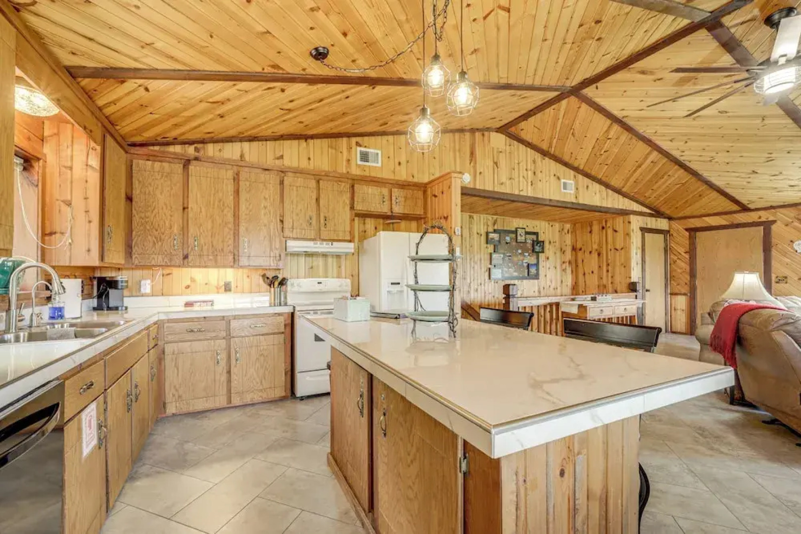 Mtn & Golf Course Views: Payson Retreat!