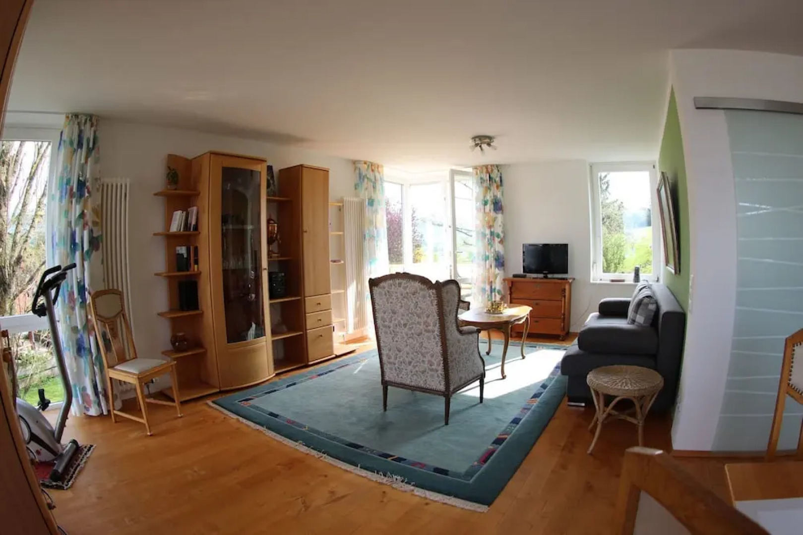 Zauberhafte Ferienwohnung am Schönberg