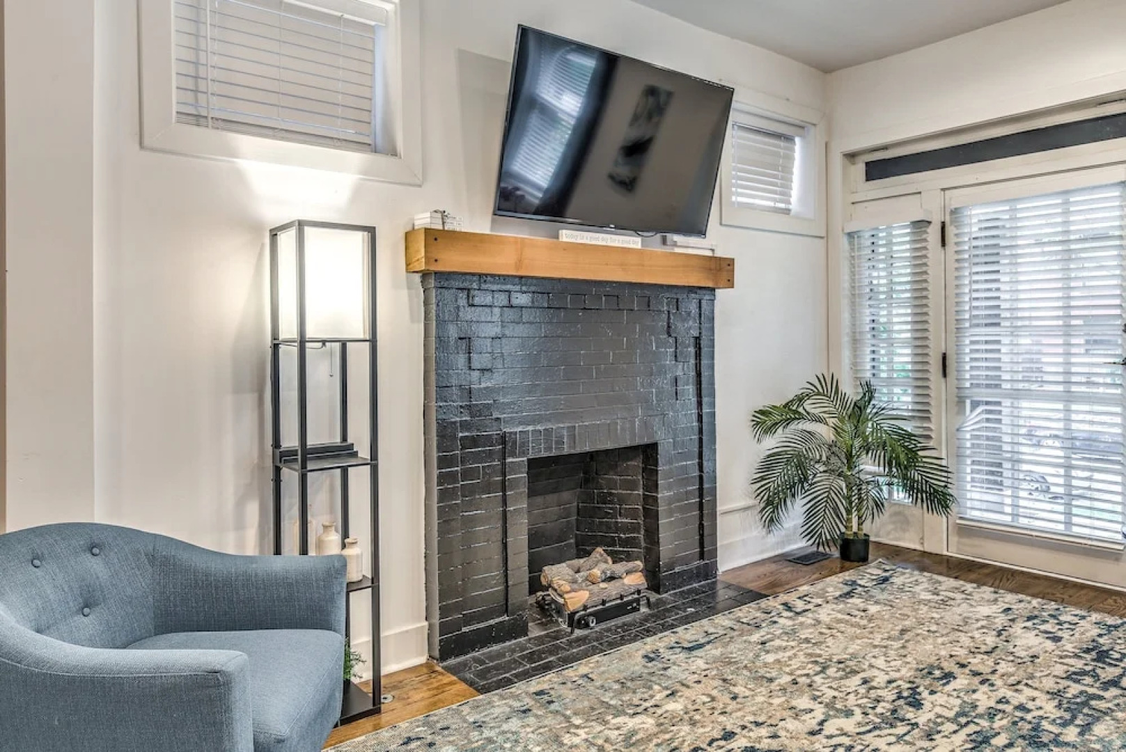 Expansive Downtown Home | JZ Vacation Rentals