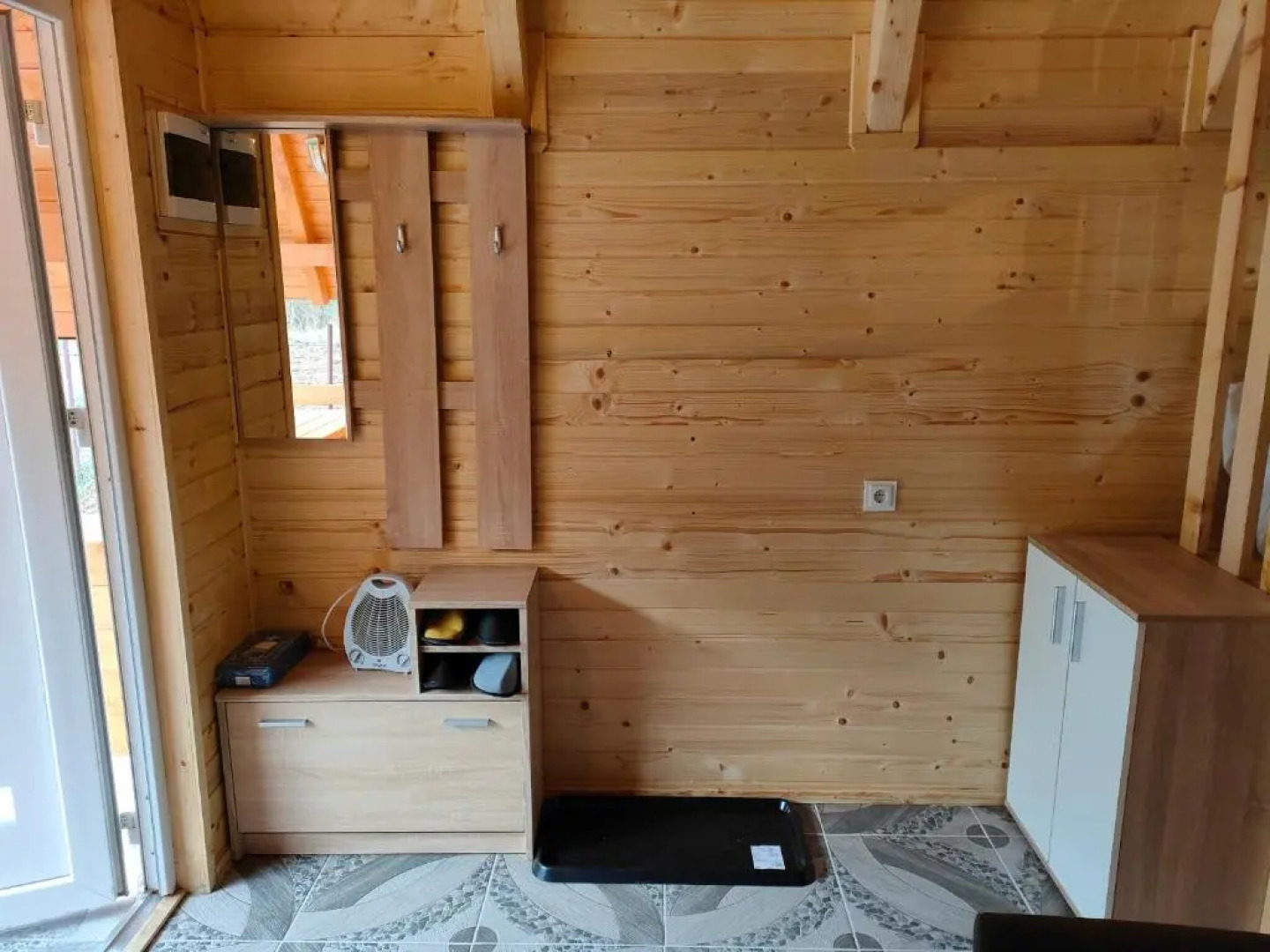 Pyramid Energy House