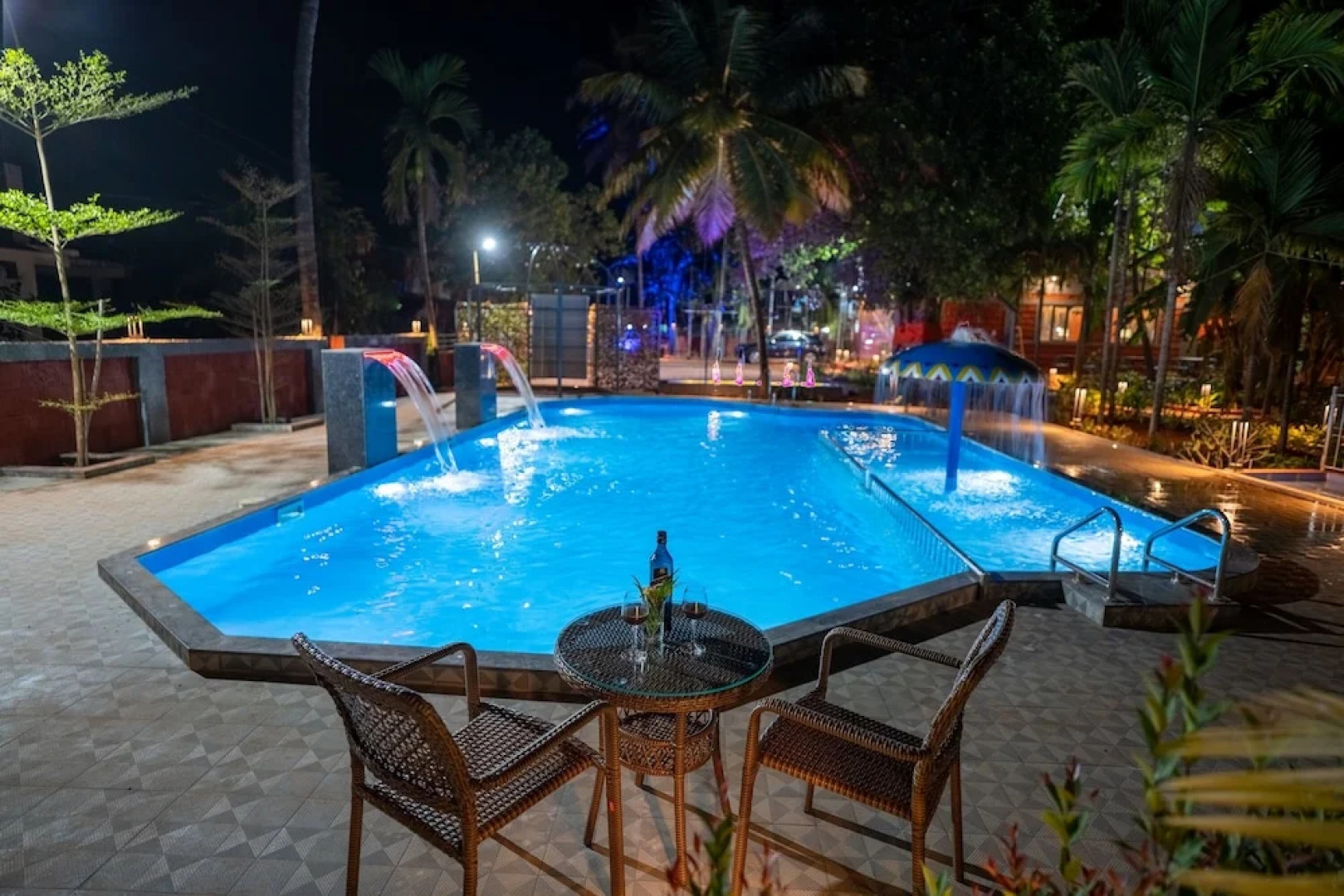 VITS Select Casuarina Diveagar