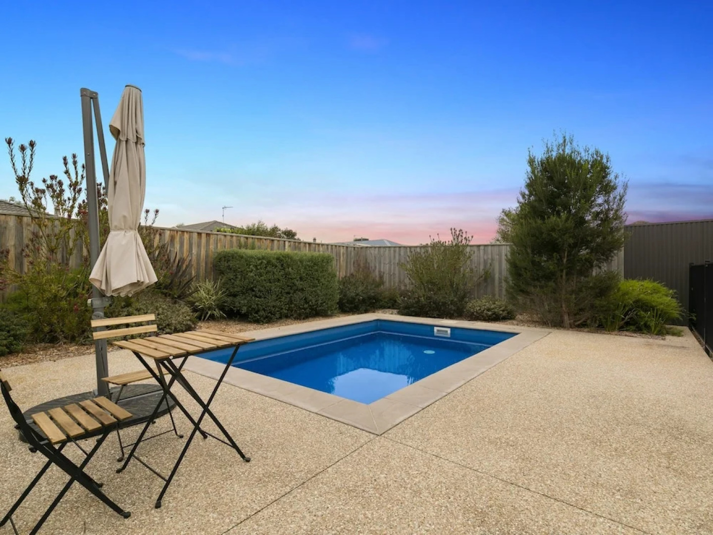 Beached AS - Free Wifi, Netflix & Foxtel, Heated Pool