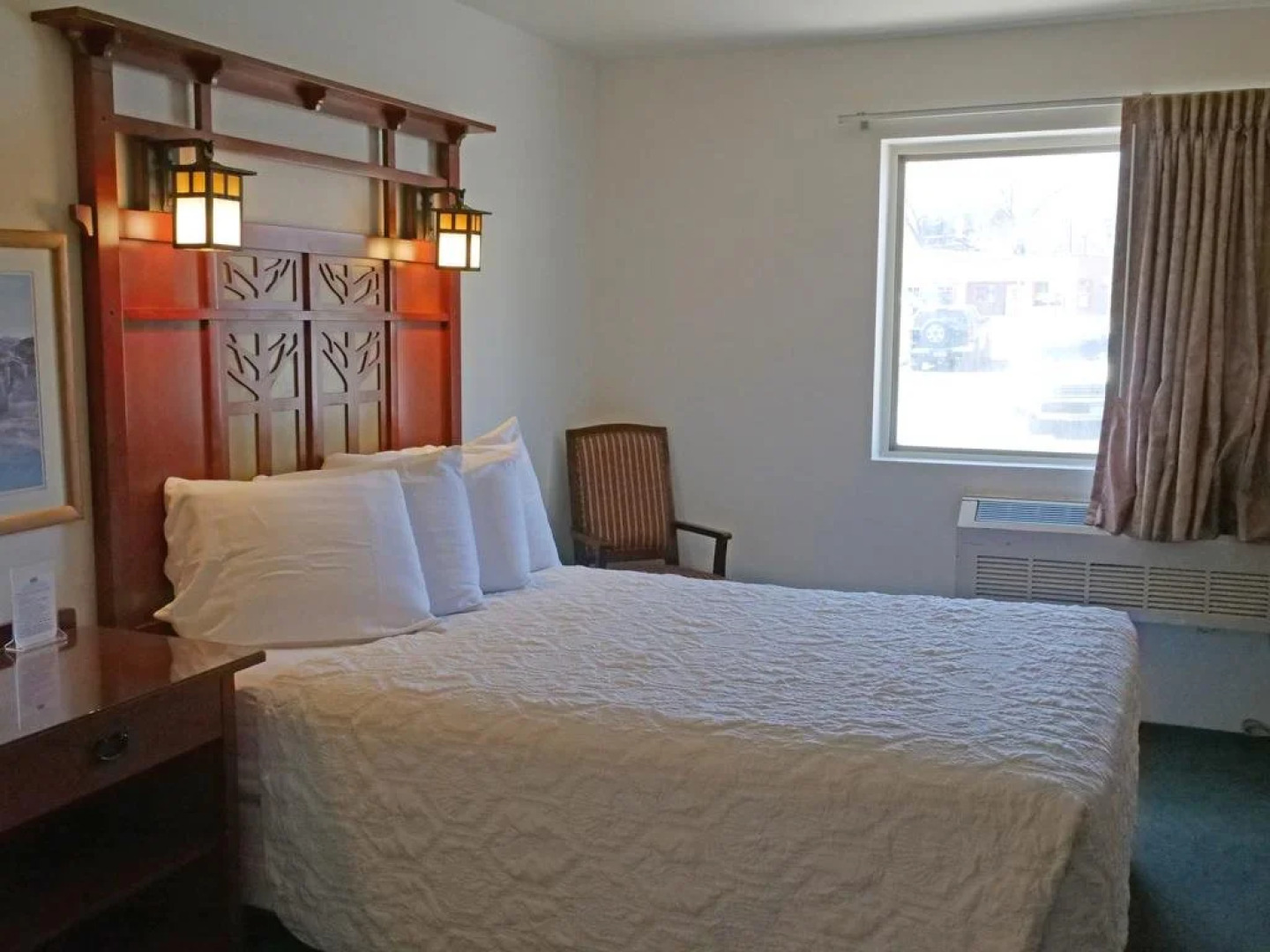 The Junction Hotel and Hostel