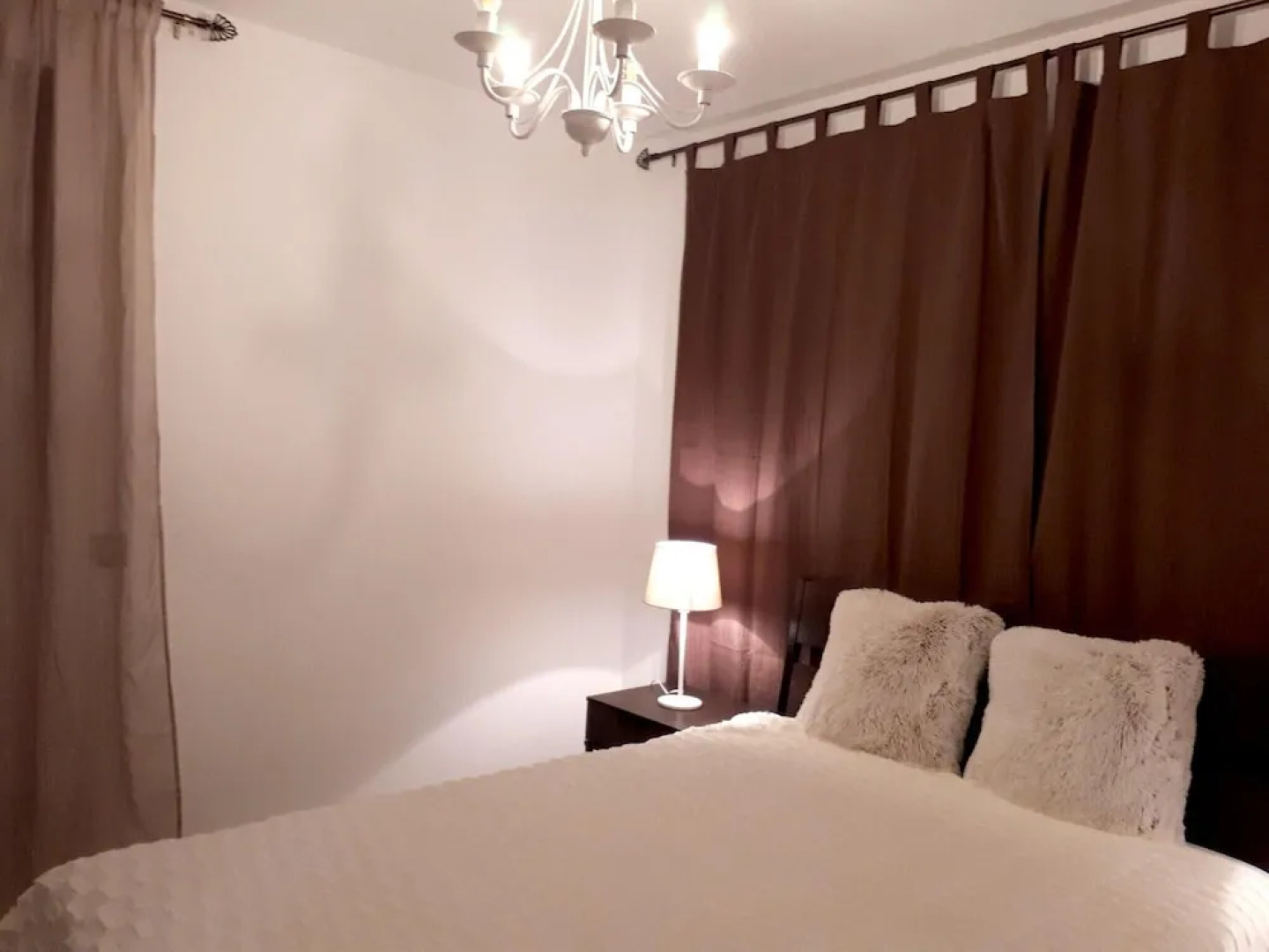 Apartment With 2 Bedrooms in Mogoșoaia, With Private Pool, Furnished Terrace and Wifi