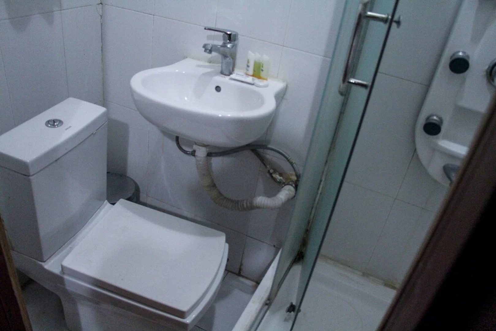 Banex Hotel and Suites