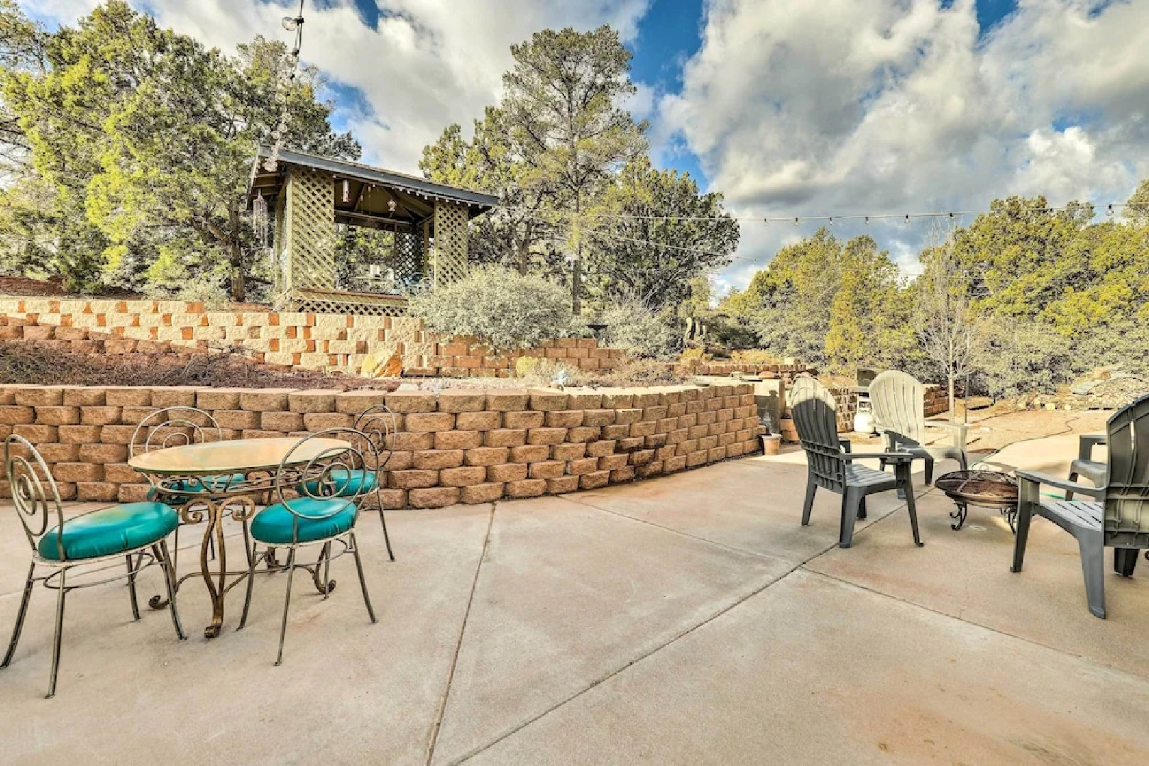 Gazebo & Fire Pit: Pet-friendly Payson Home!