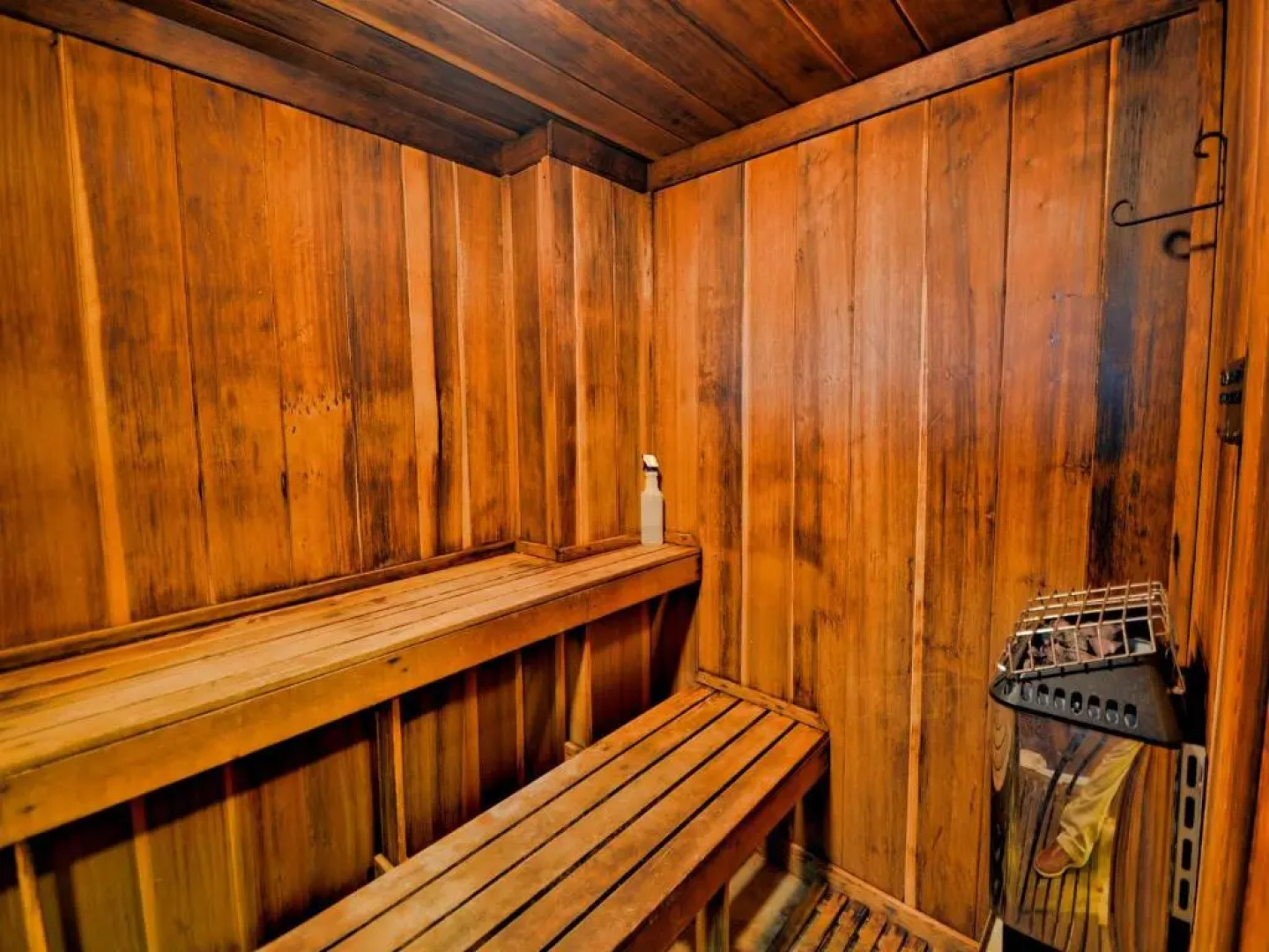 440 West Condo 1604N