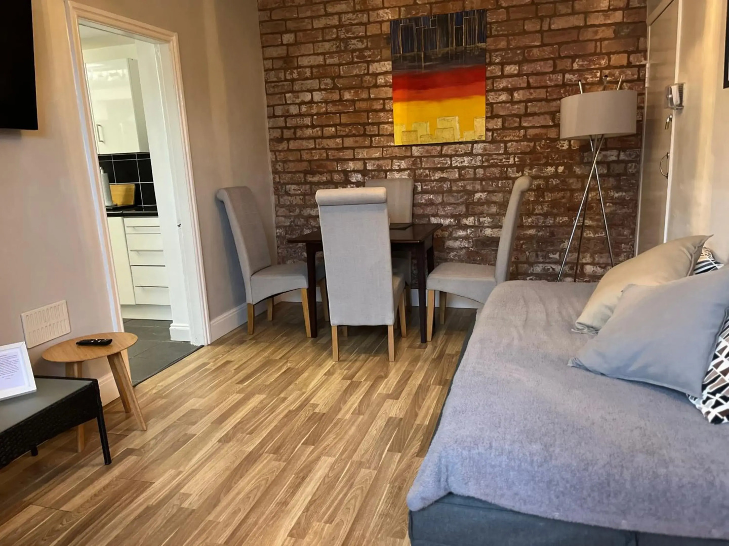 Cosy and Peaceful Maisonette with Terrace, Kidderminster