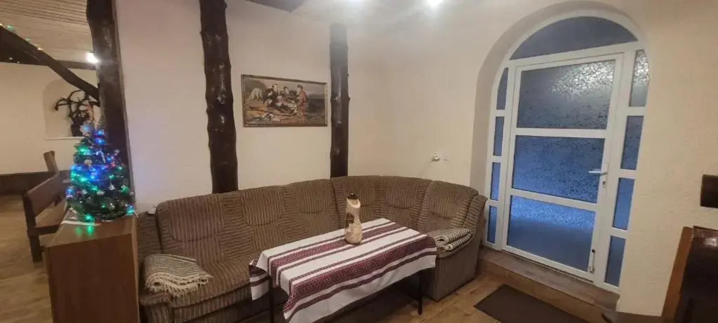 Готель RIVER HILL