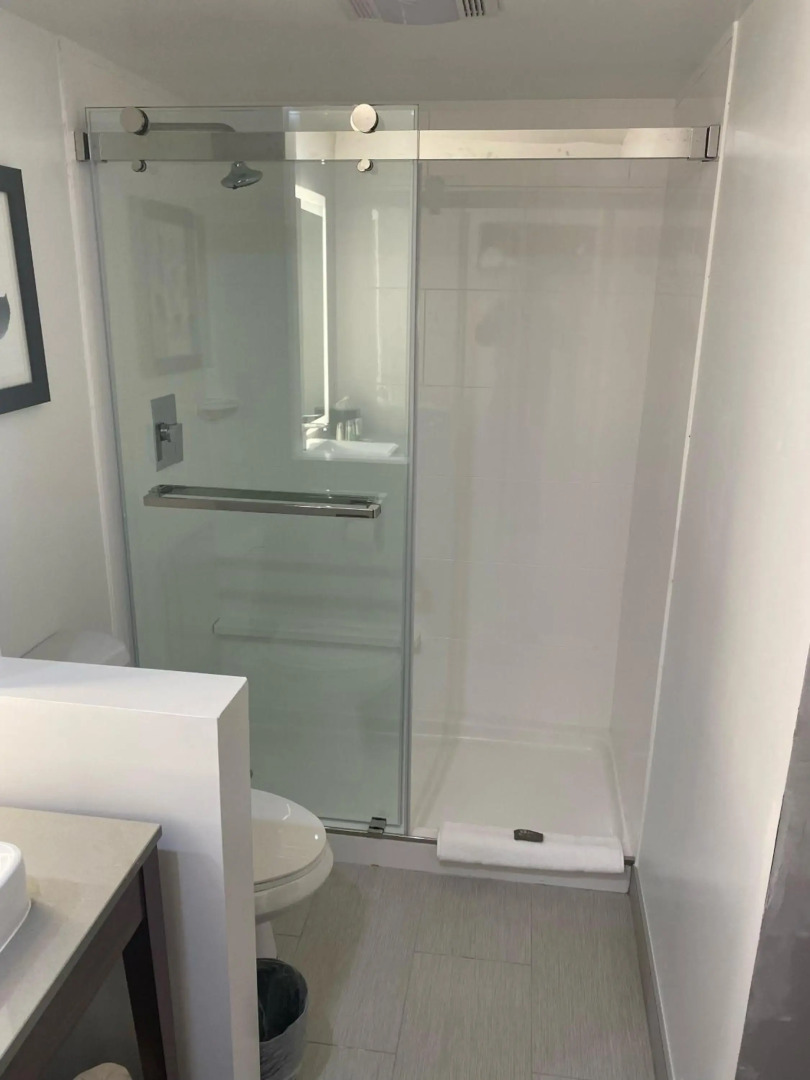 Country Inn & Suites by Radisson, Vallejo Napa Valley, CA