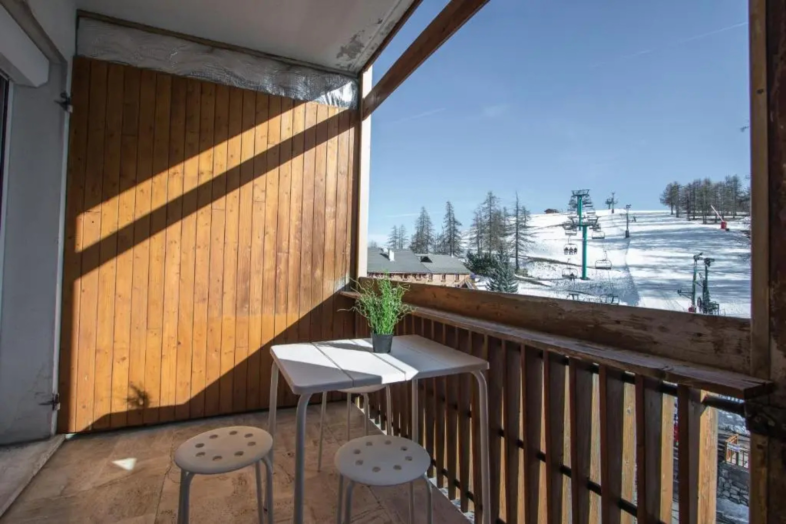 Christiana studios en hyper centre de Valberg aux pieds des pistes