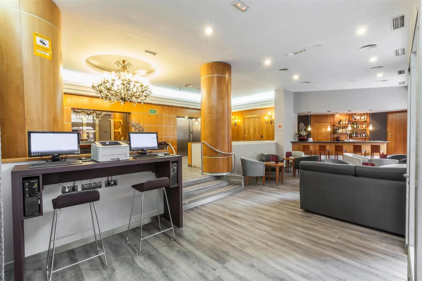 Catalonia Excelsior Hotel