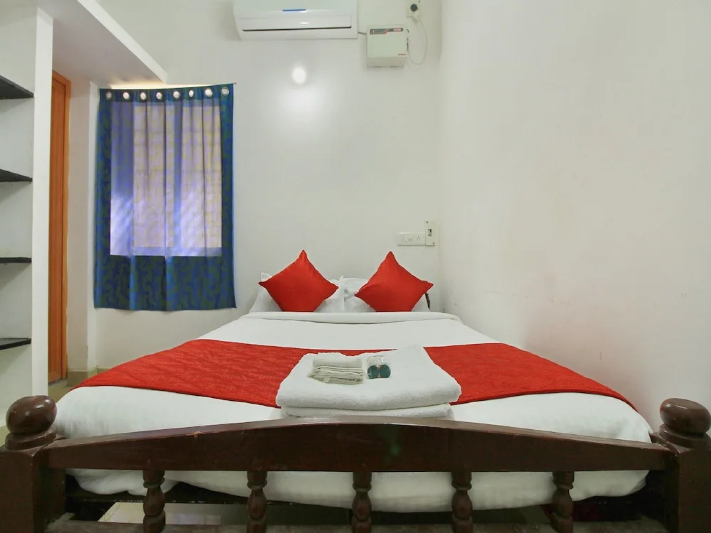 OYO 11957 Home Compact 2BHK Auroville