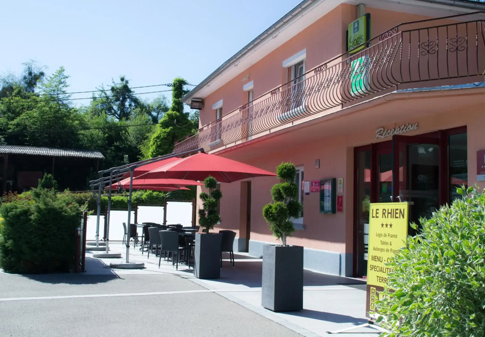 Hôtel CARRER Le Rhien