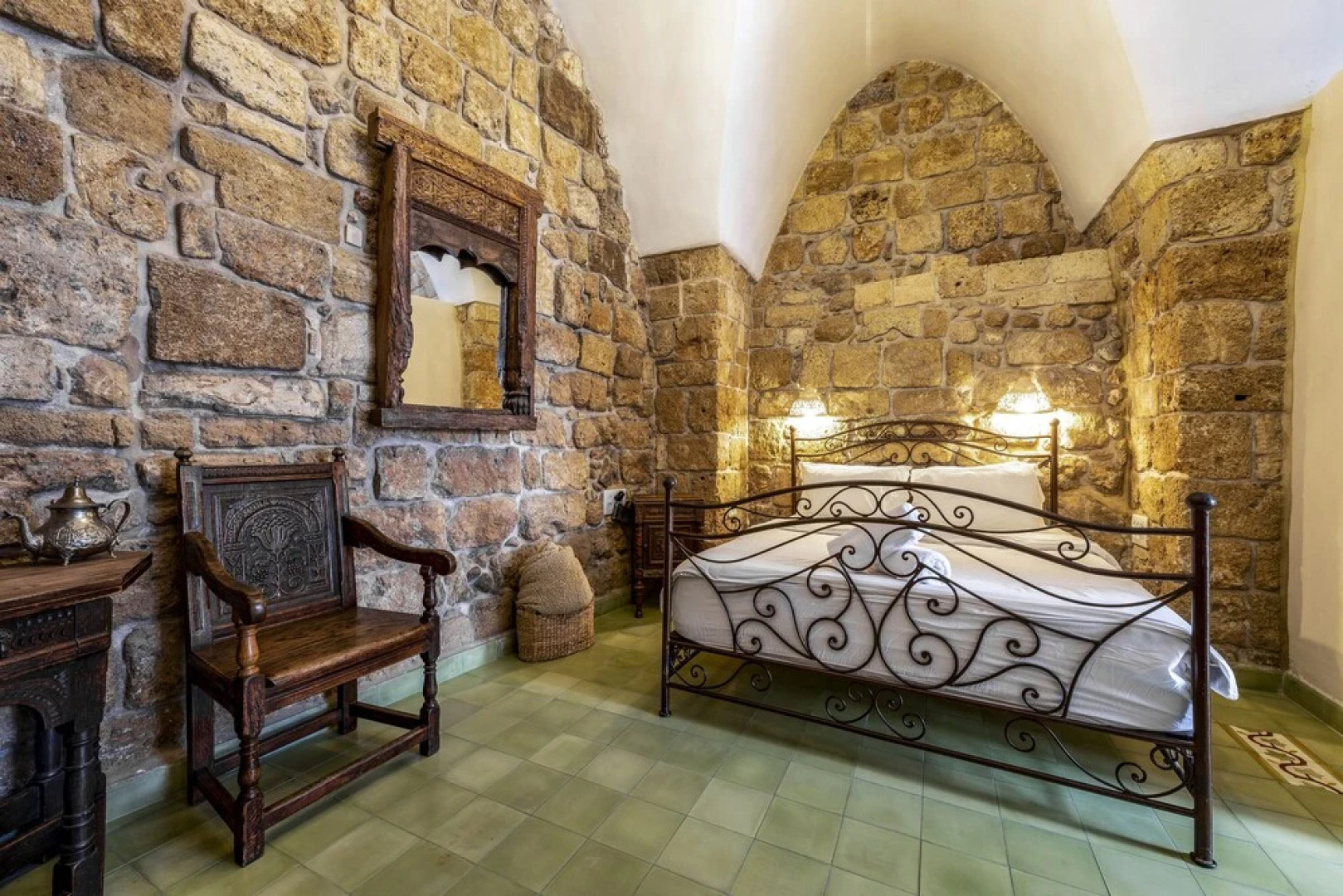 Arabesque Arts & Residency