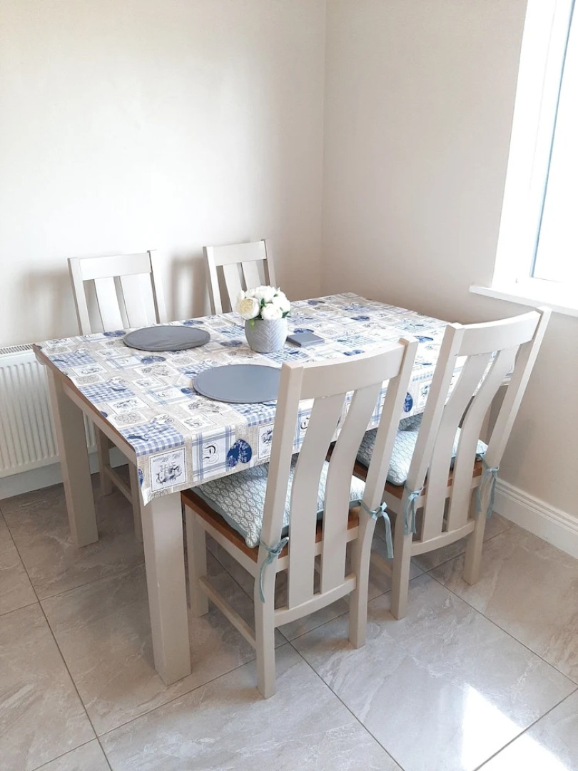 Beautiful Country Cottage Sleeps 3