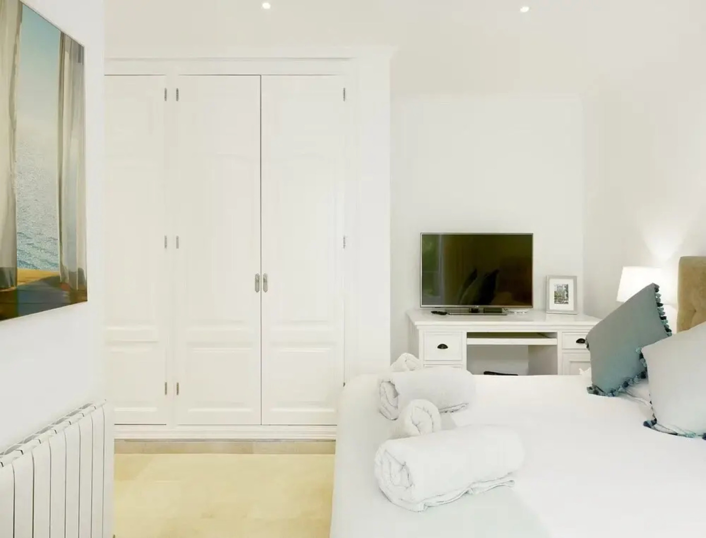 Villa on the Foot of La Font Hills