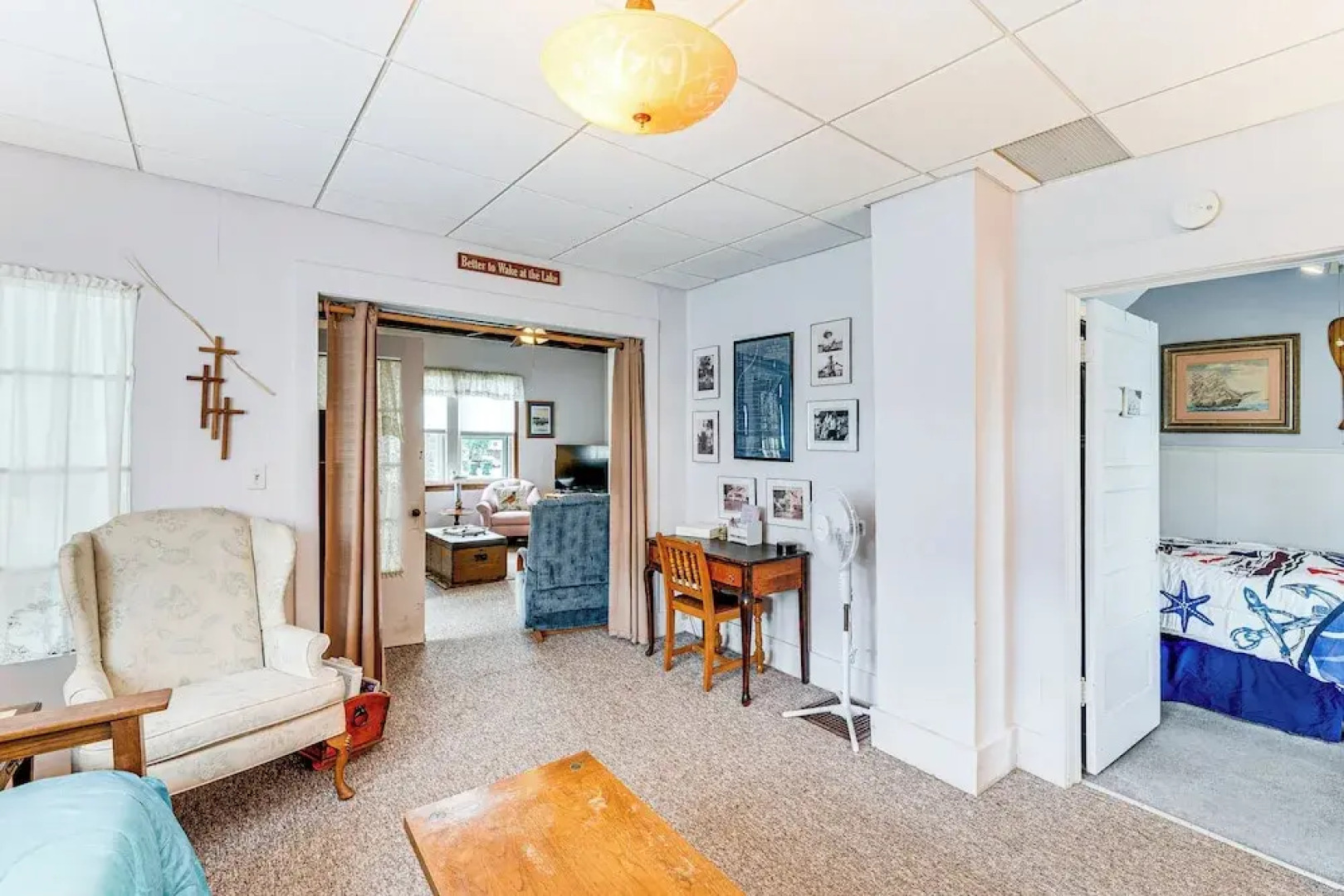 Twin Lakes Cottage: Walk to Elizabeth Lake!