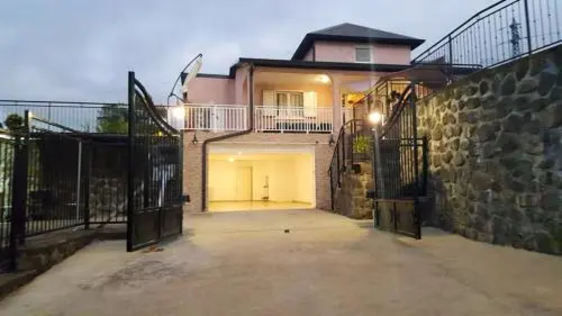 Villa Chemin du Cratere