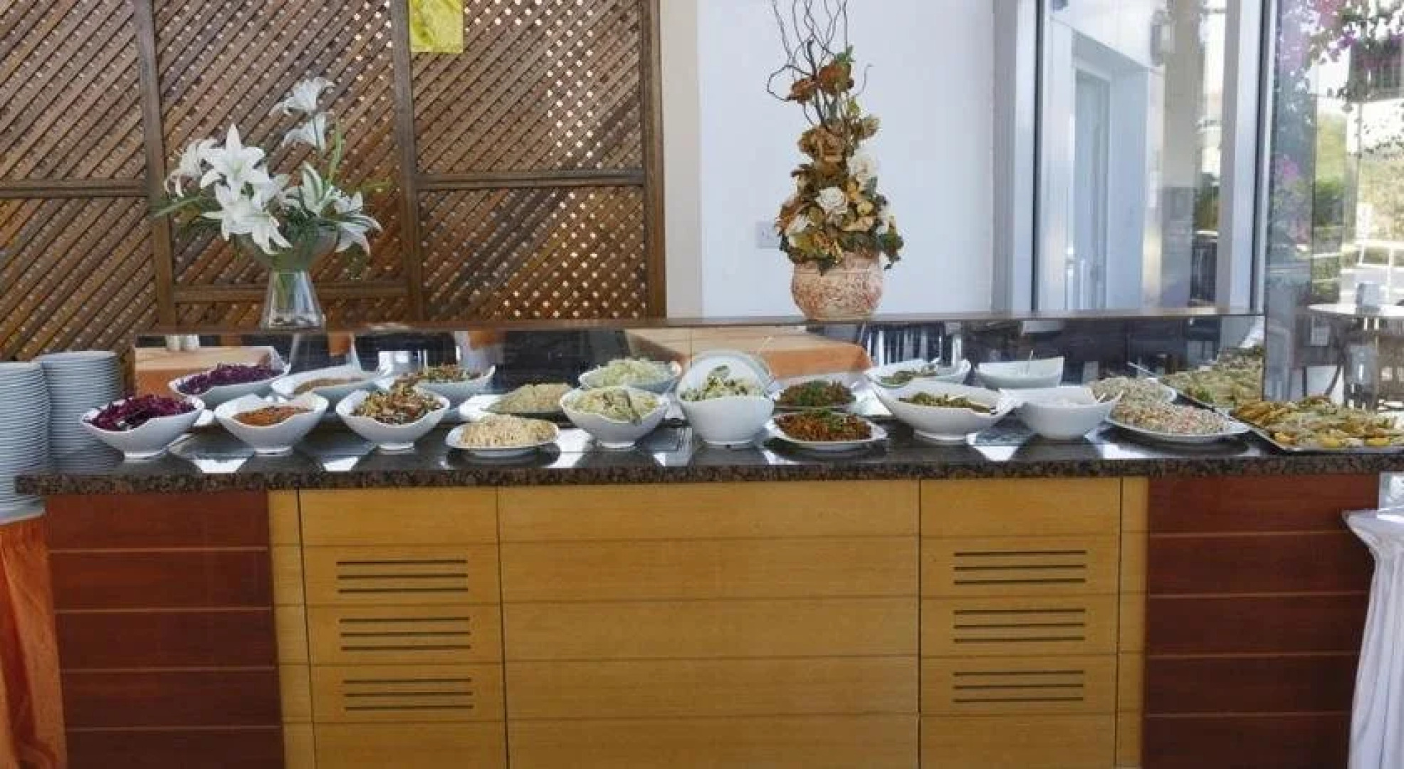 Yeldener Crystal Rocks