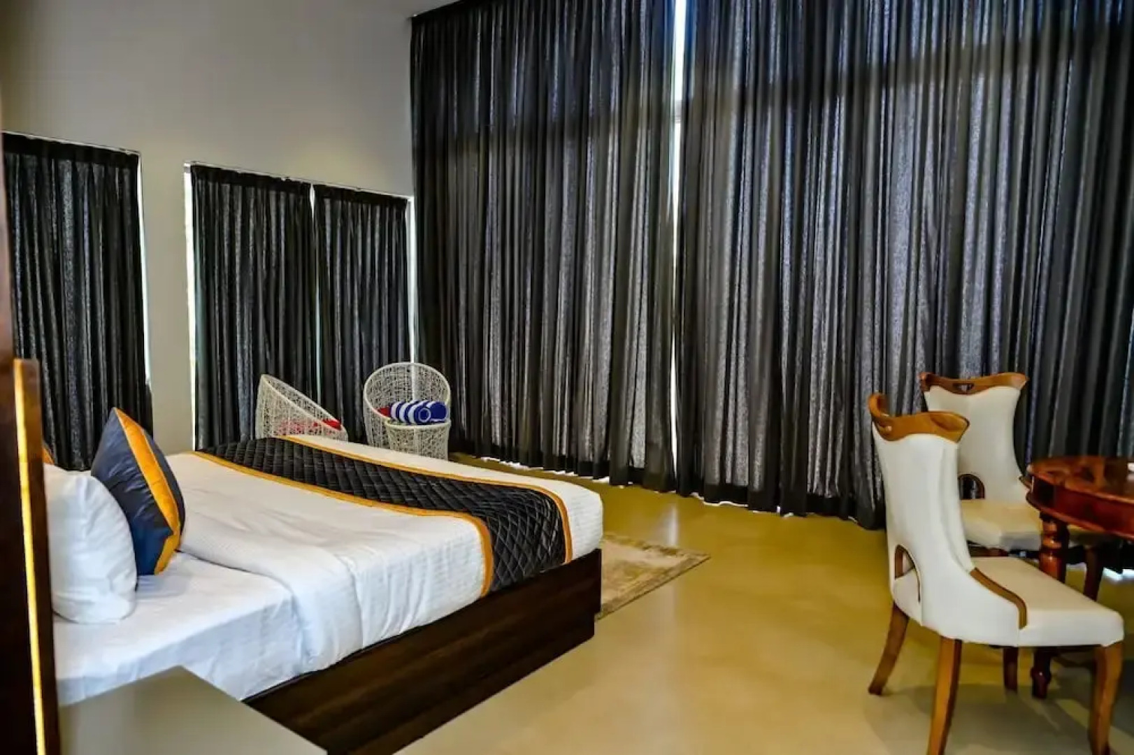 The Zims Luxor Resort