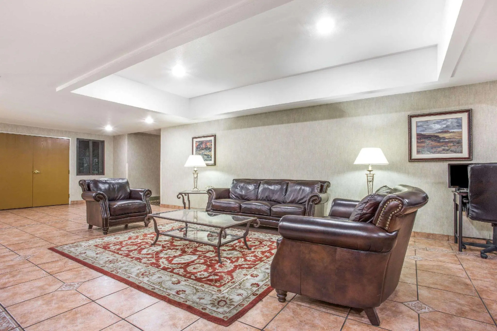 Hawthorn Suites by Wyndham Tempe