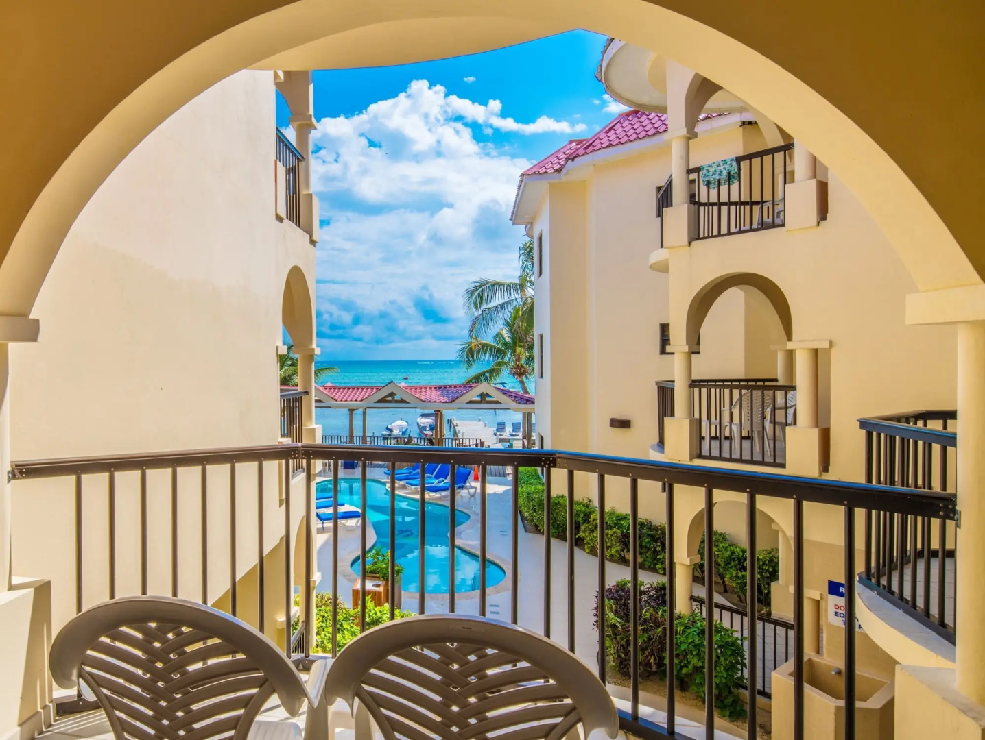 Sunbreeze Suites
