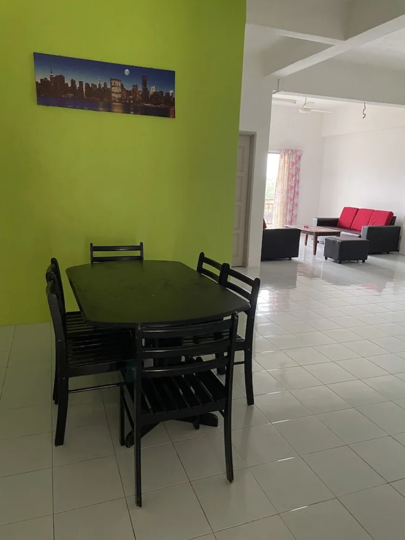 Dindings Pantai Desair Apartment By DPD