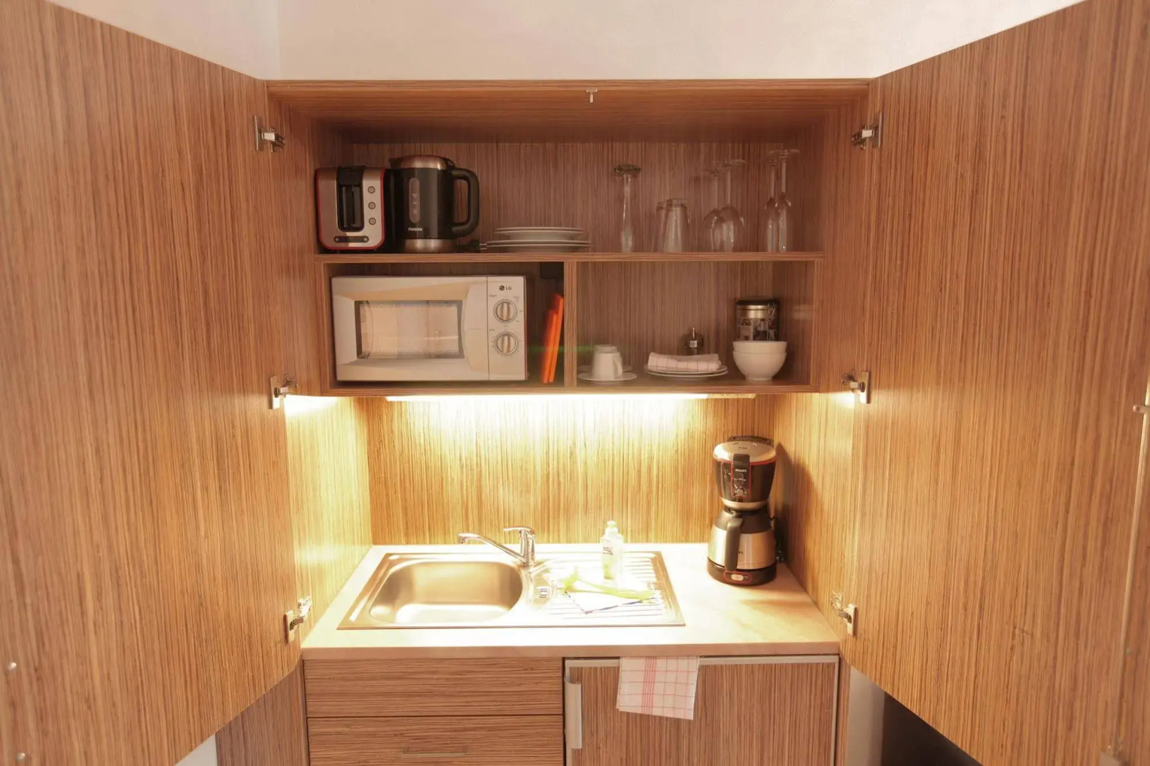 Boardinghouse HOME - adults only -