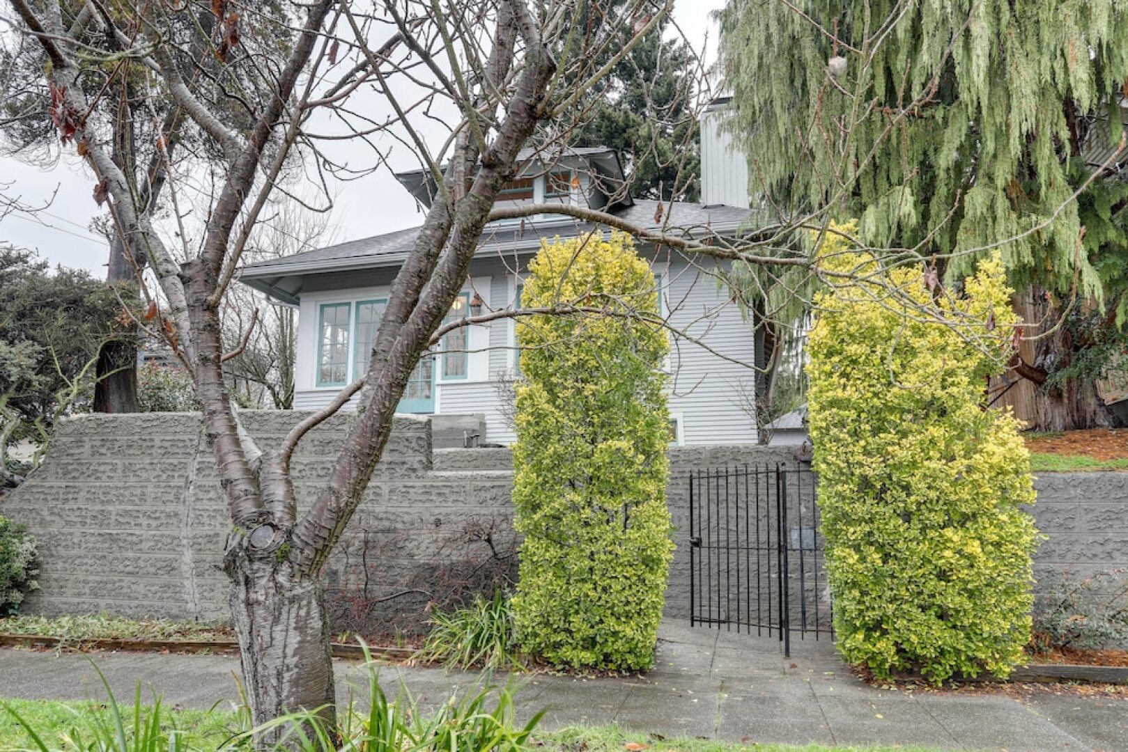 Quaint Studio w/ Sauna: 5 Mi to Space Needle