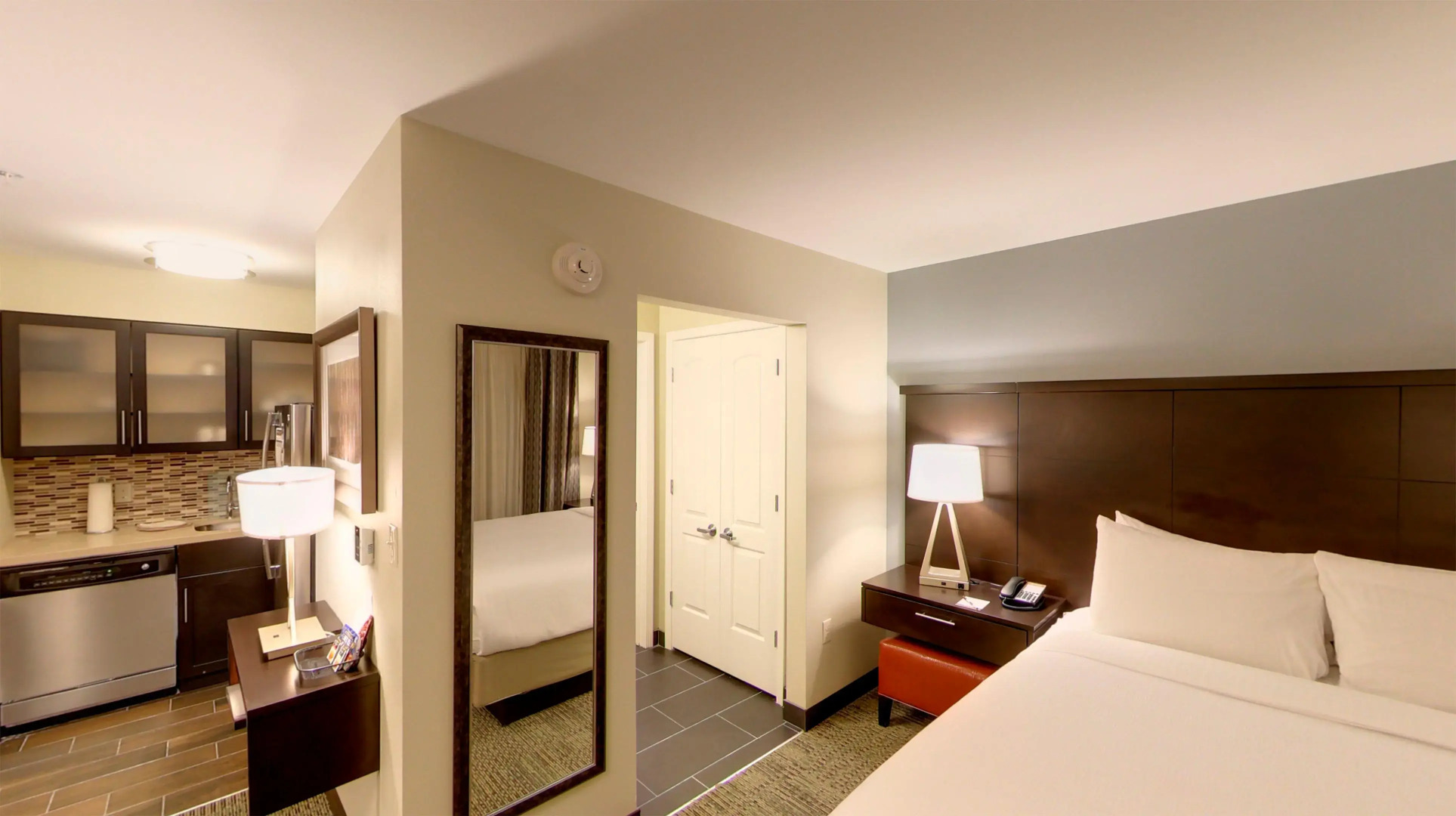 Staybridge Suites Ann Arbor- Univ of Michigan by IHG