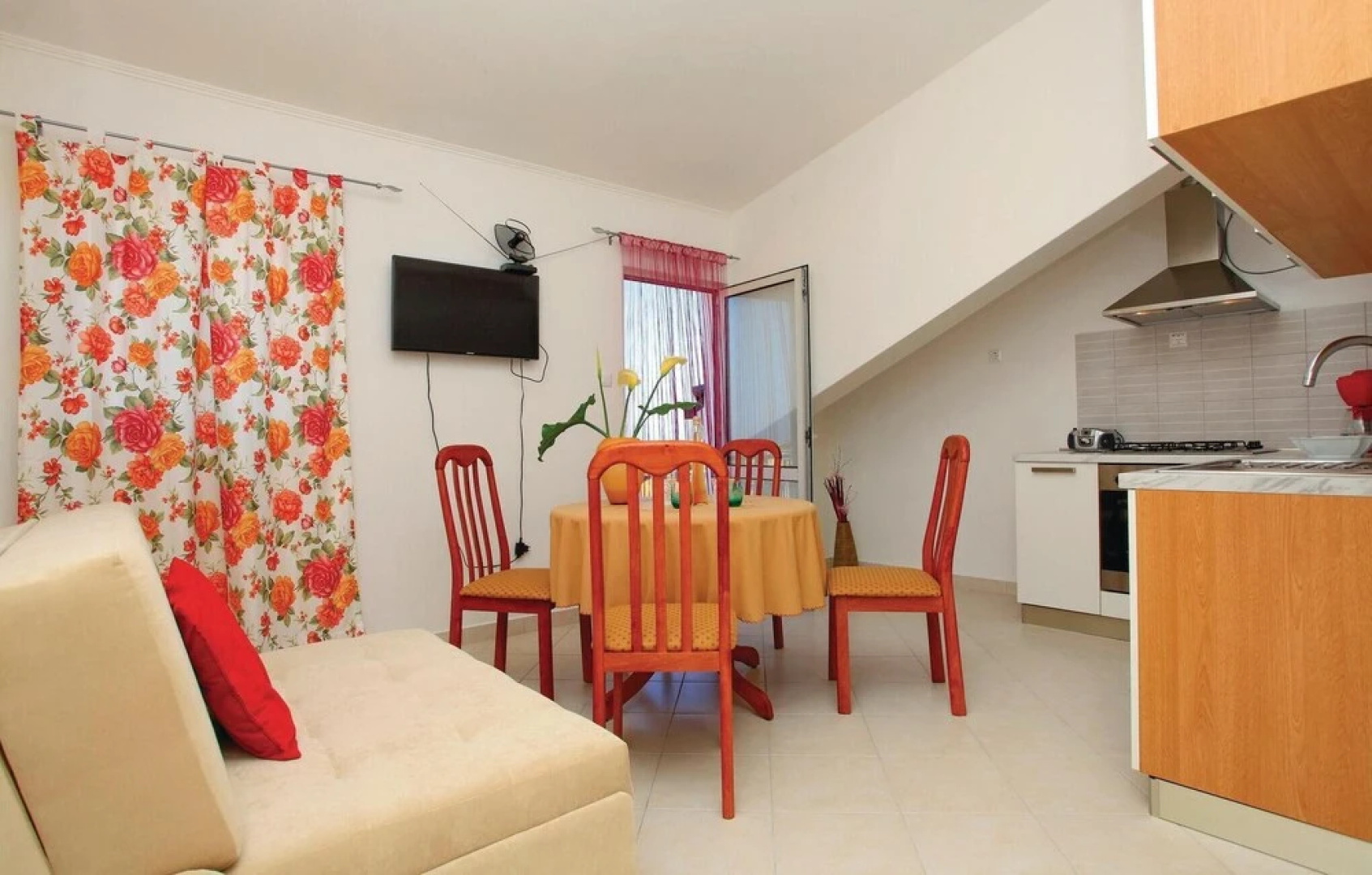 Stunning Home in Blato With Wifi and 2 Bedrooms