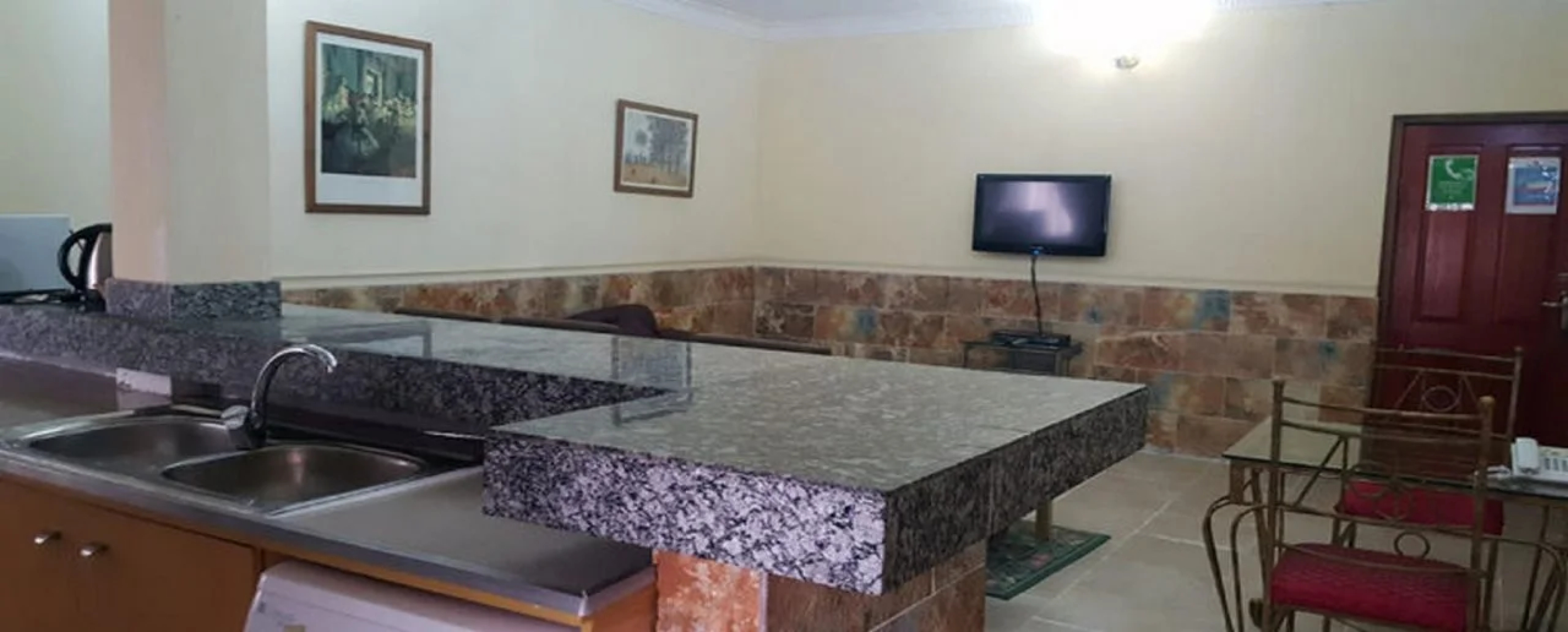 Bougainvillea Hotel