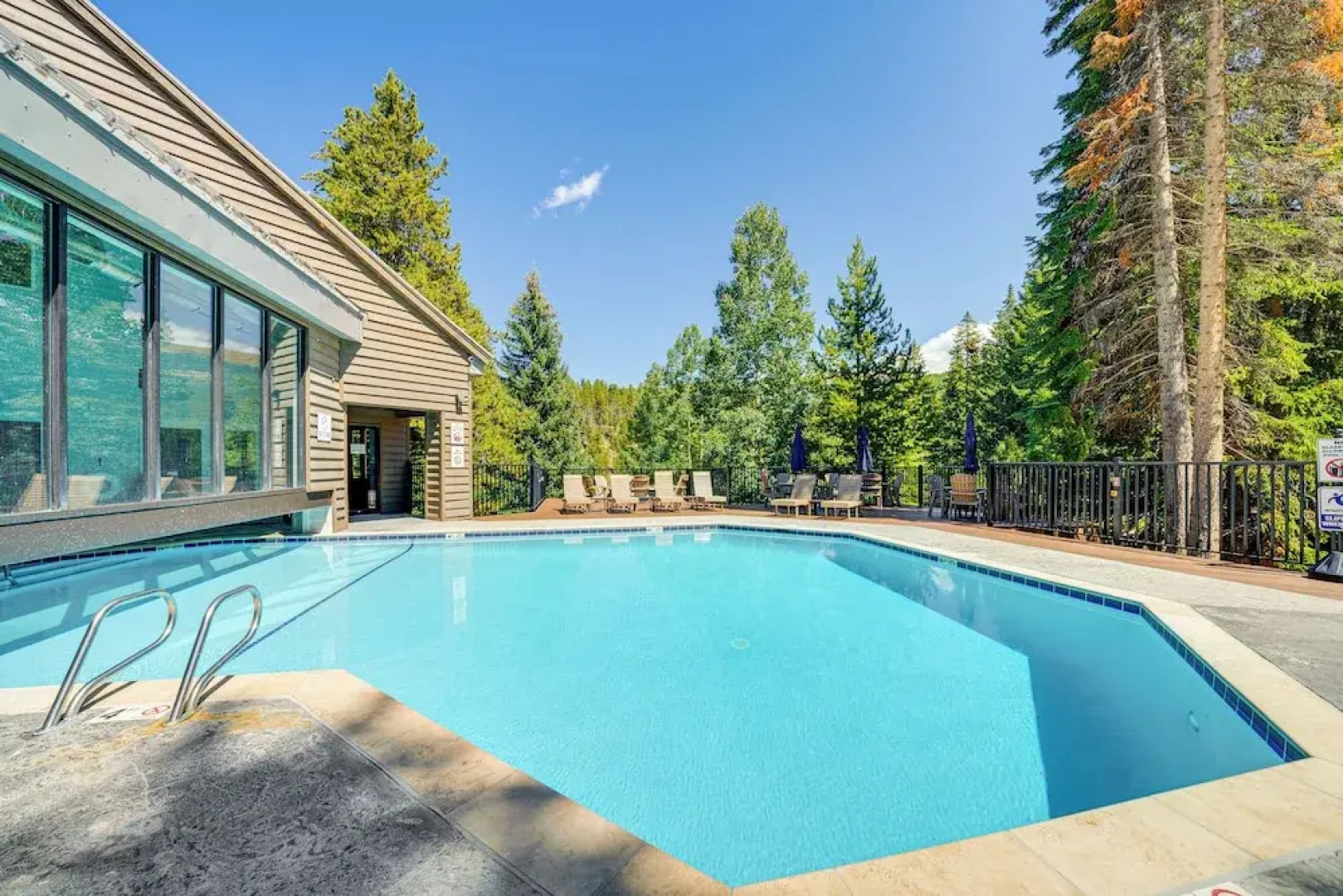 Chic Winter Park Studio w/ Community Hot Tub