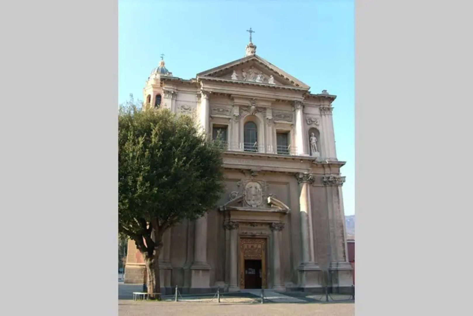 A pochi minuti dal mare