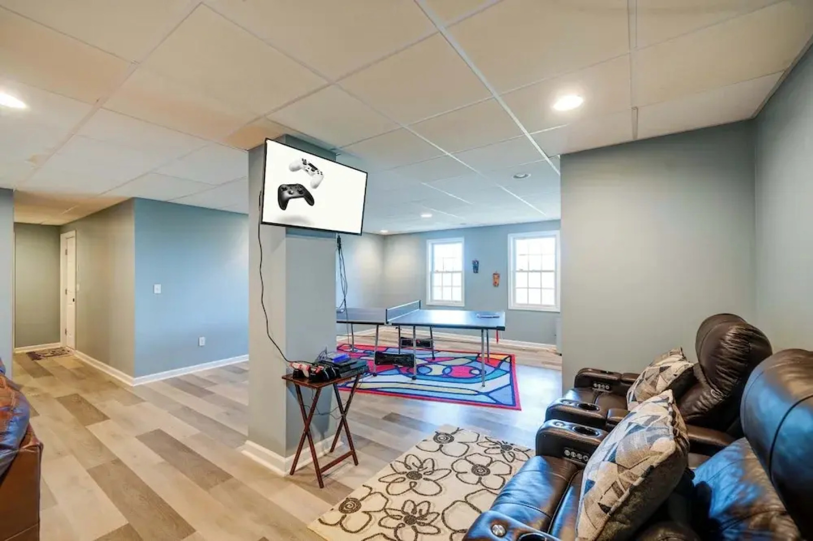 Sunset View 3 BDR Close to Downtown!