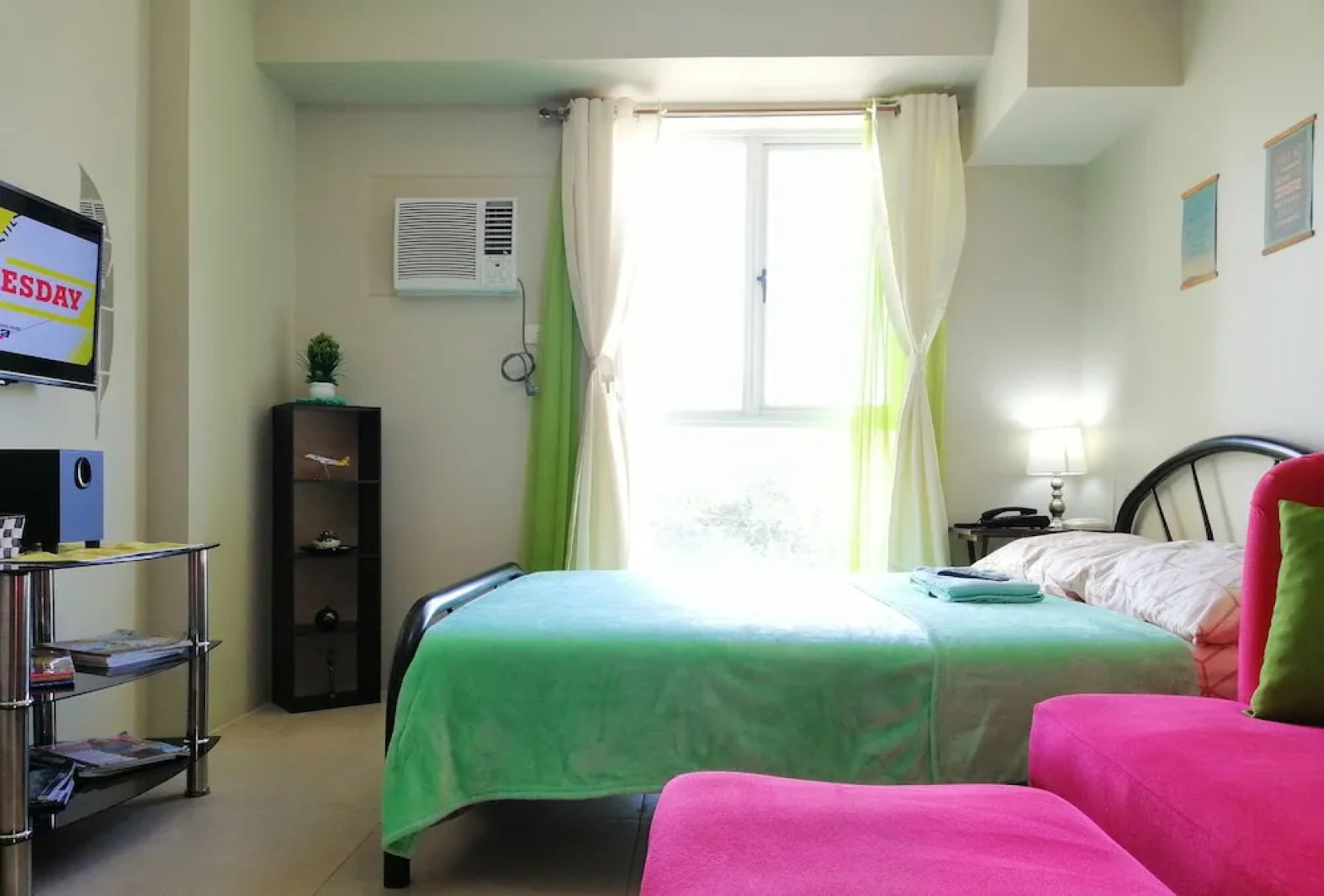 Cozy Condo Studio Near Airport with Wifi